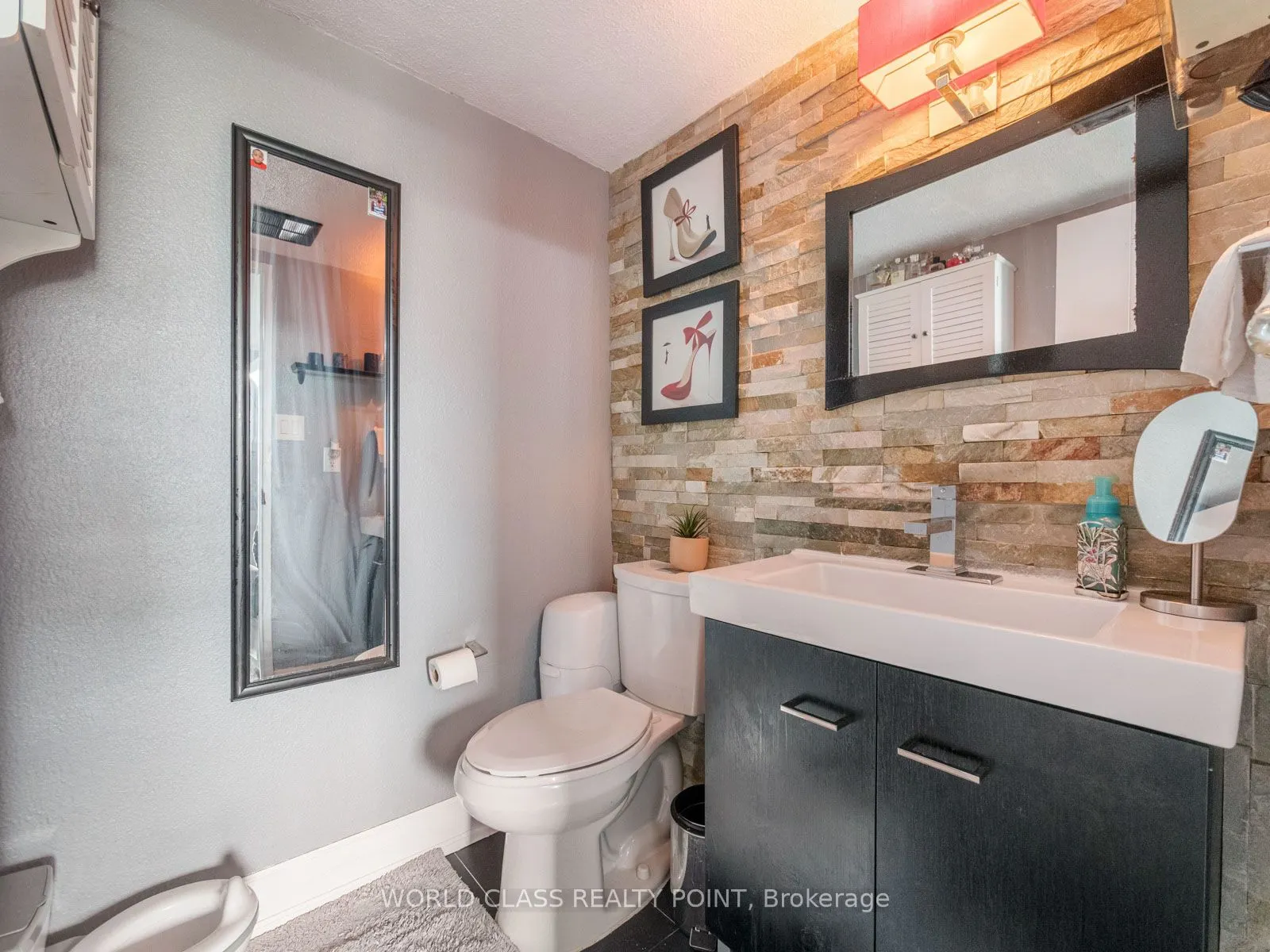 85 Emmett Avenue, #2511