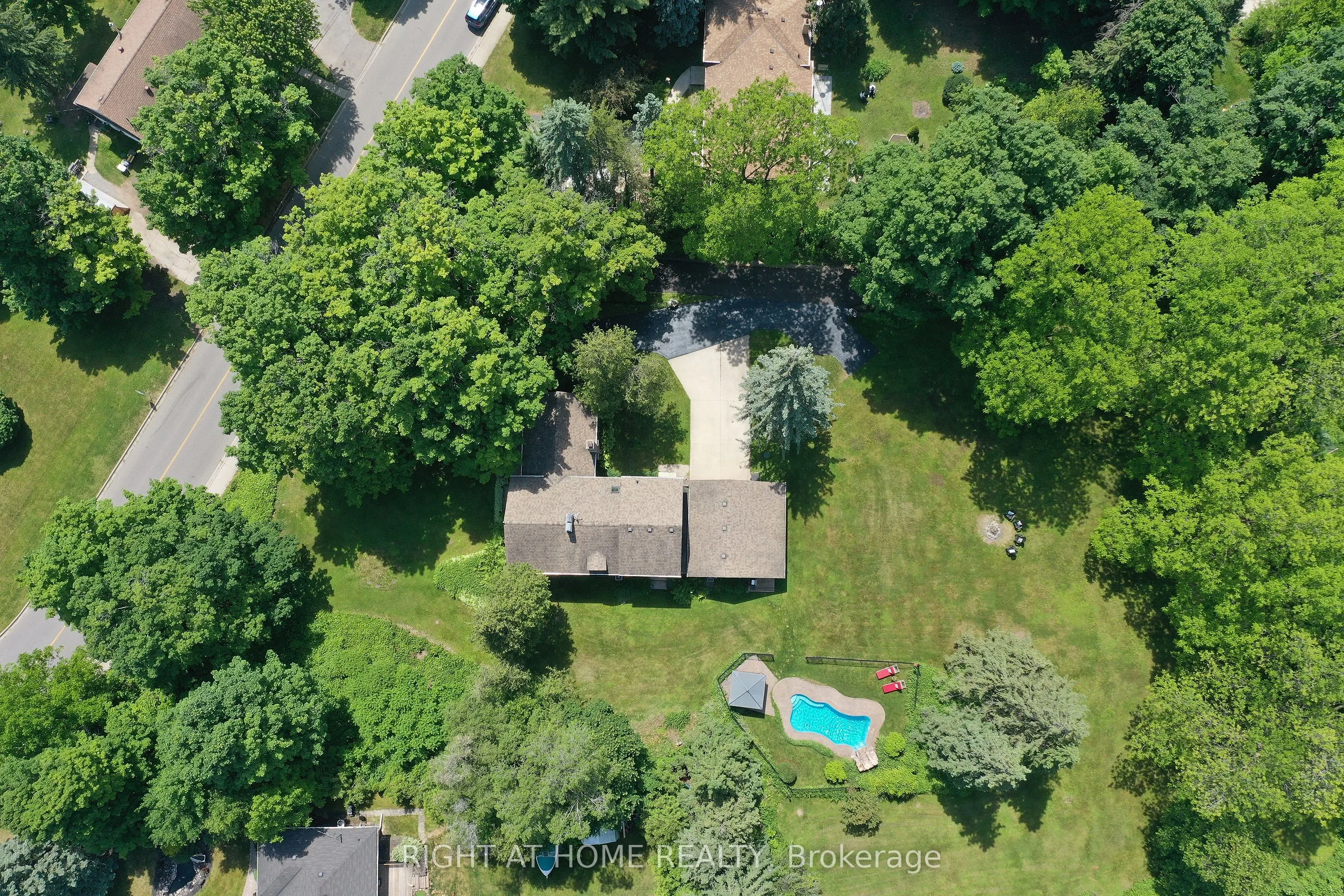 4 Stewarttown Road