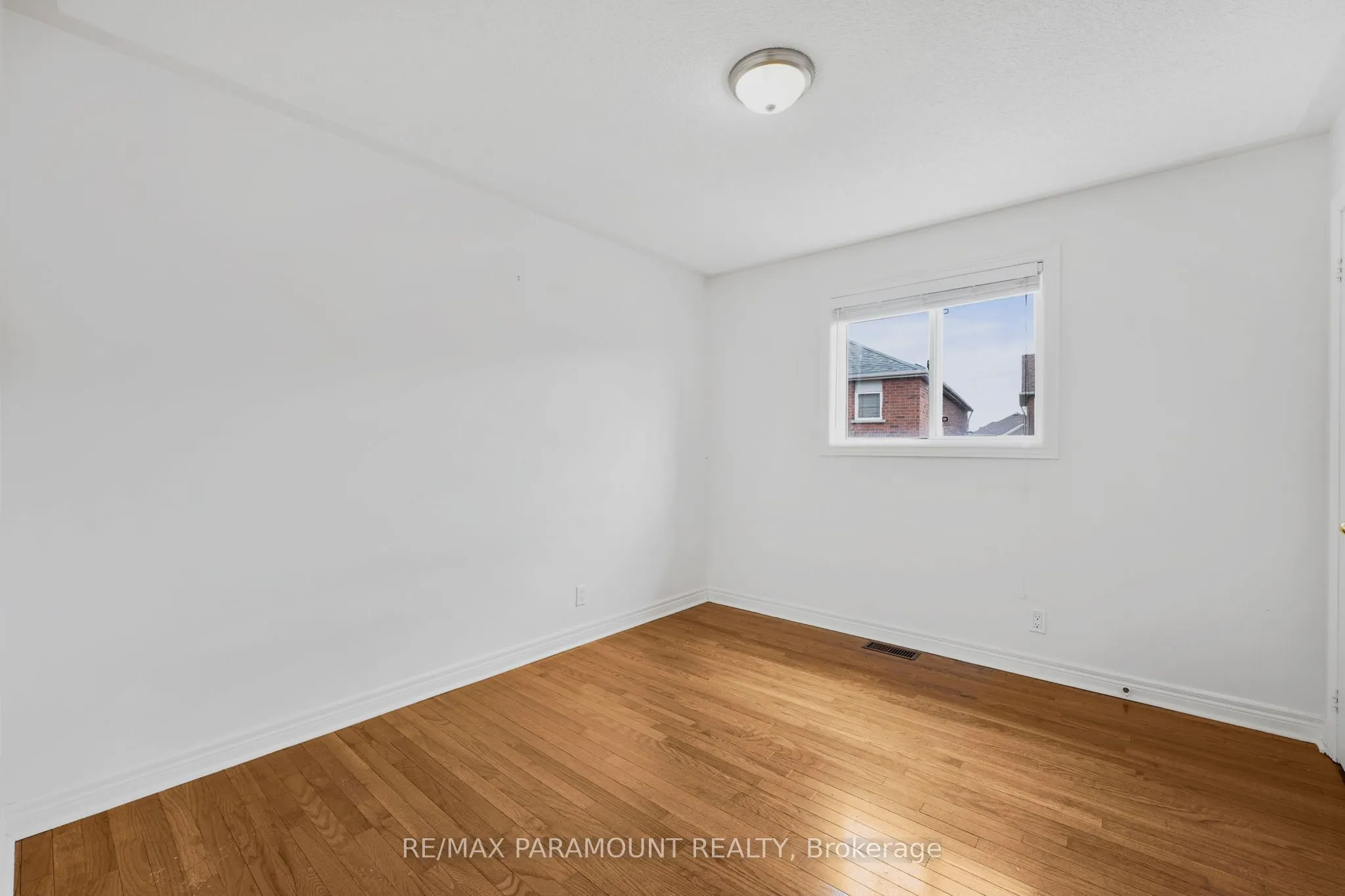 4 Summerdale Crescent, #Upper