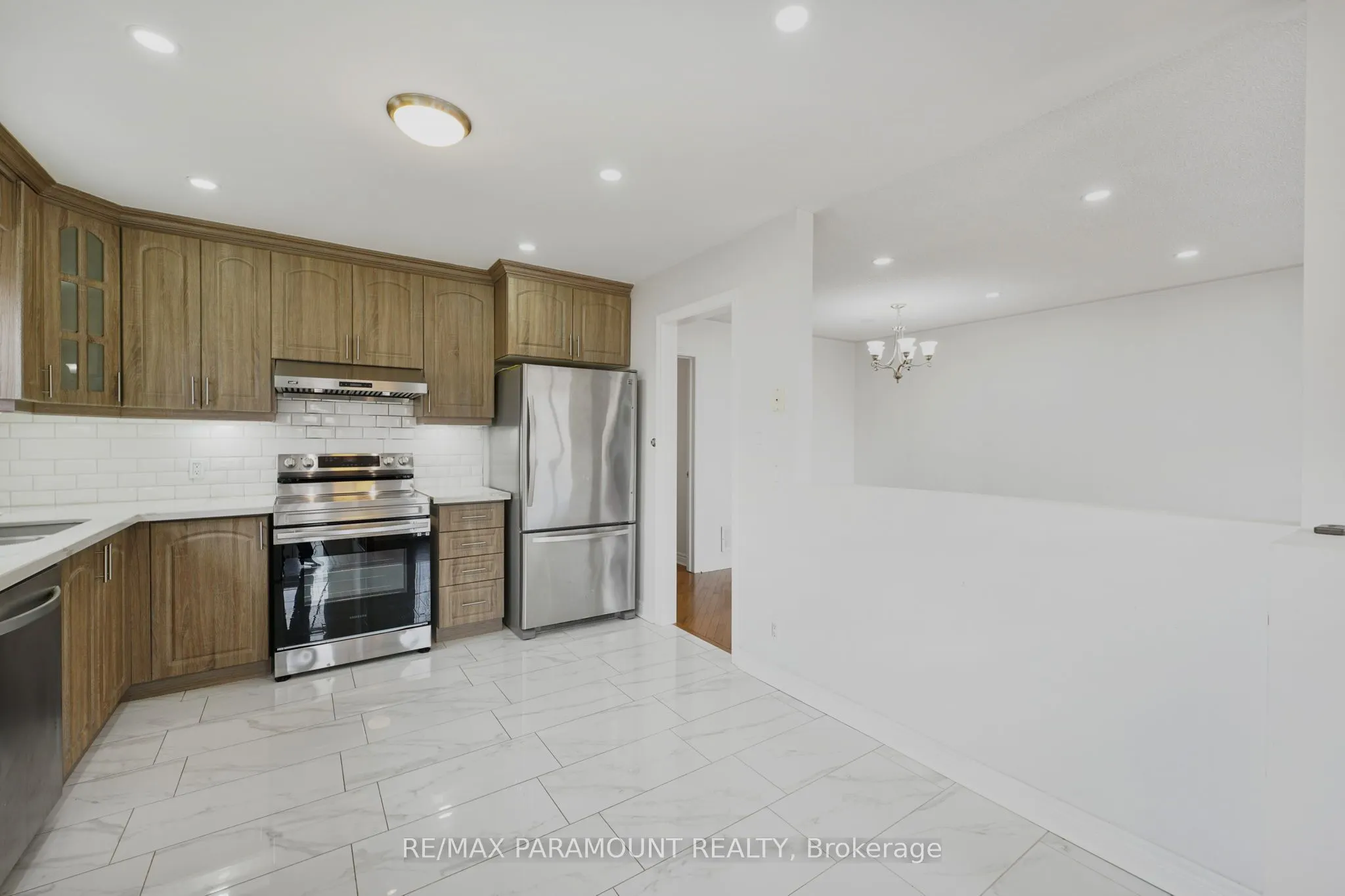 4 Summerdale Crescent, #Upper