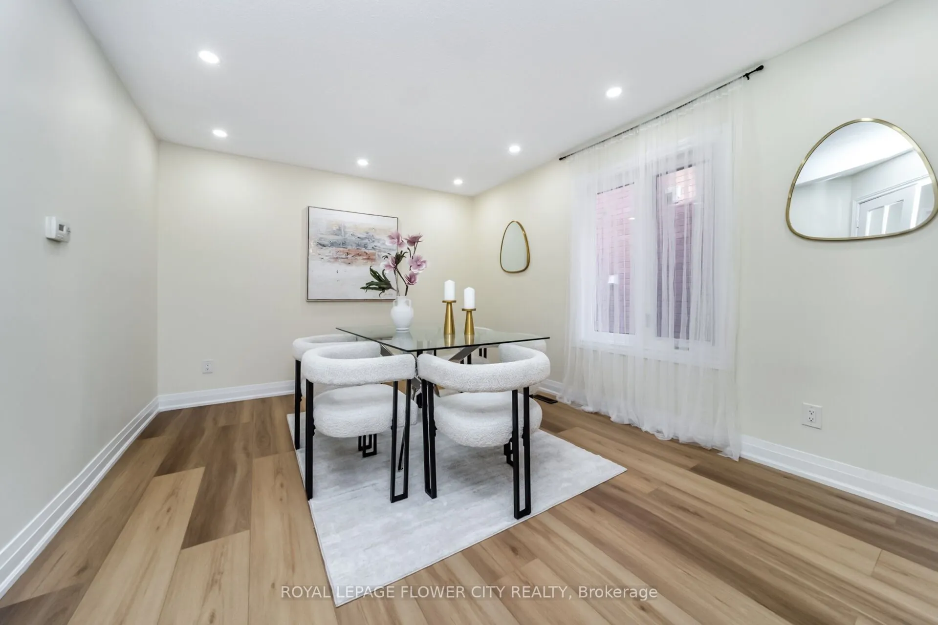 4 Natalie Court E