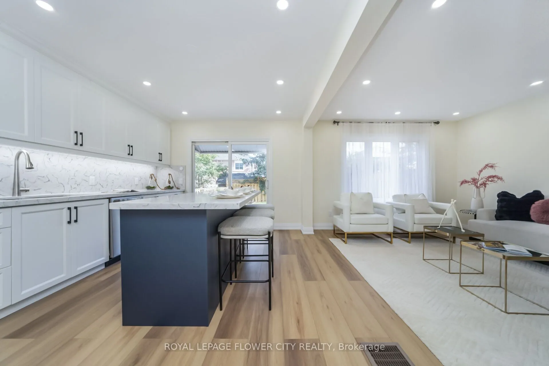 4 Natalie Court E
