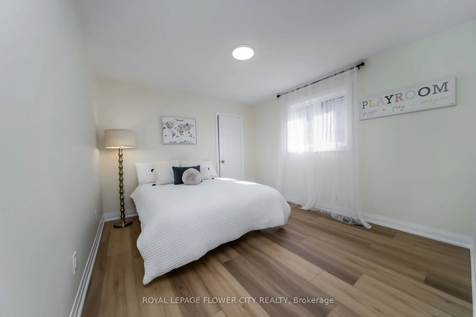 4 Natalie Court E