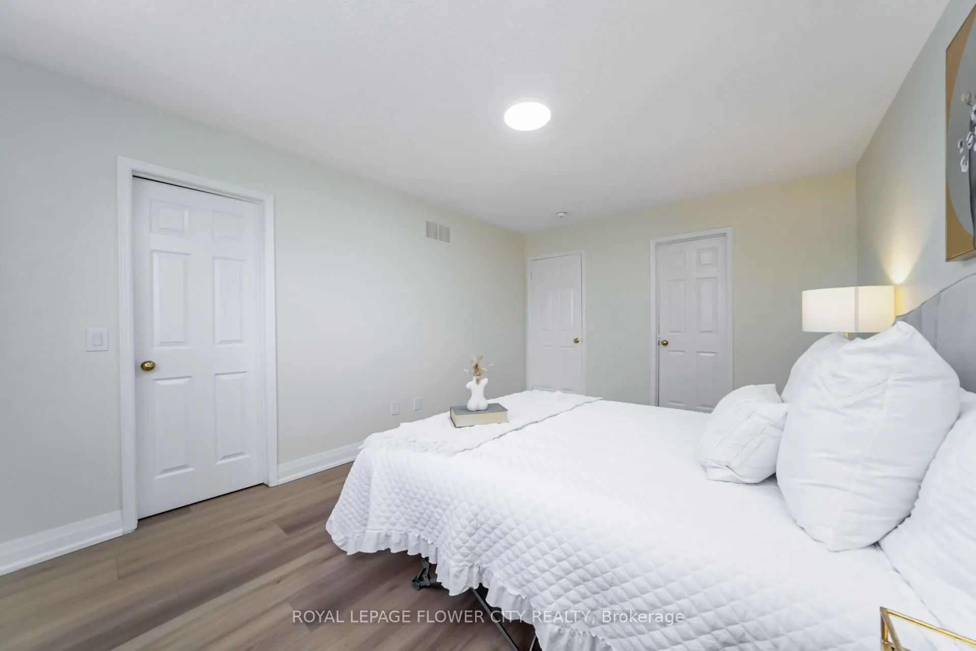 4 Natalie Court E
