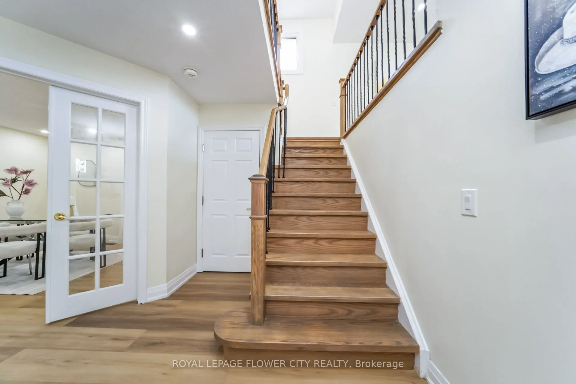 4 Natalie Court E