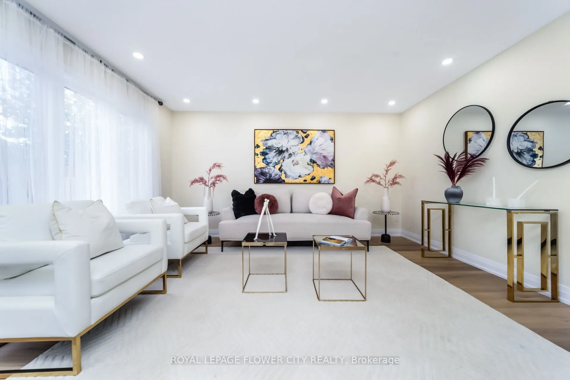 4 Natalie Court E