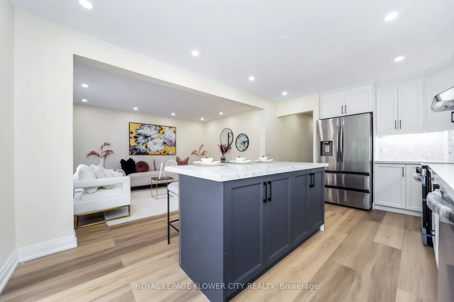 4 Natalie Court E