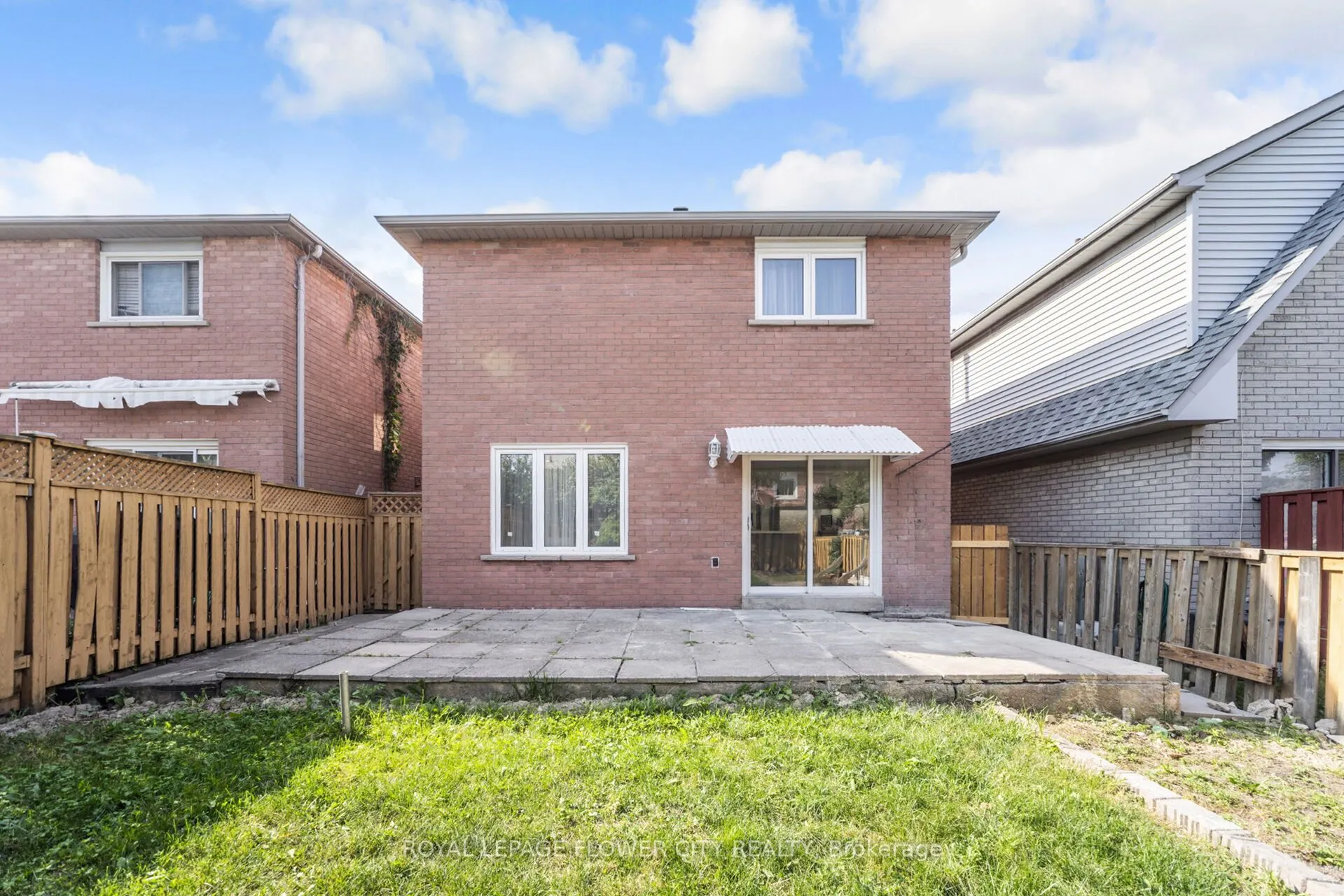 4 Natalie Court E