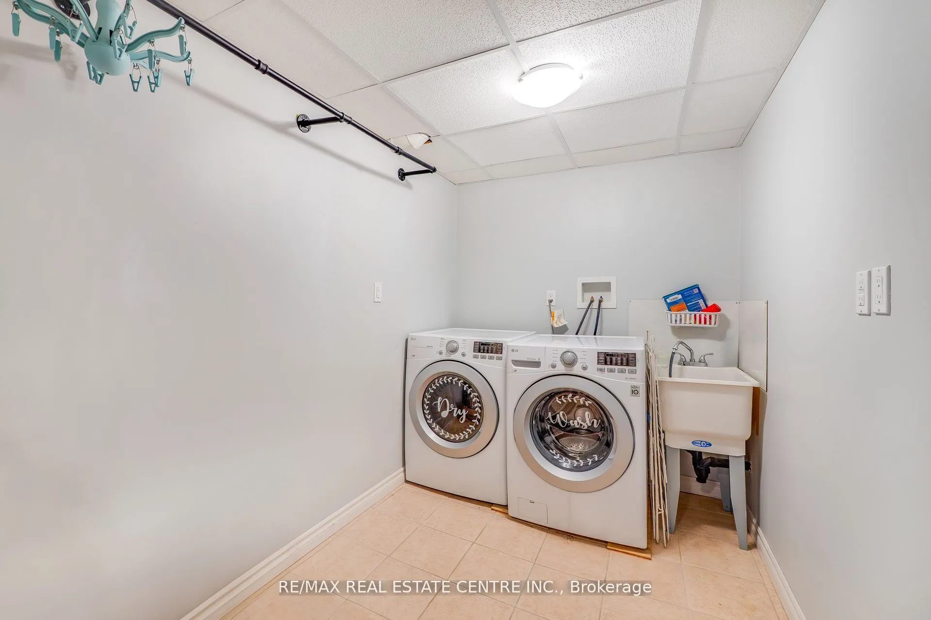5958 GREENSBORO Drive, #81