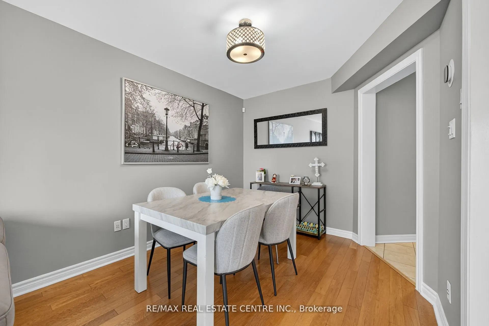 5958 GREENSBORO Drive, #81