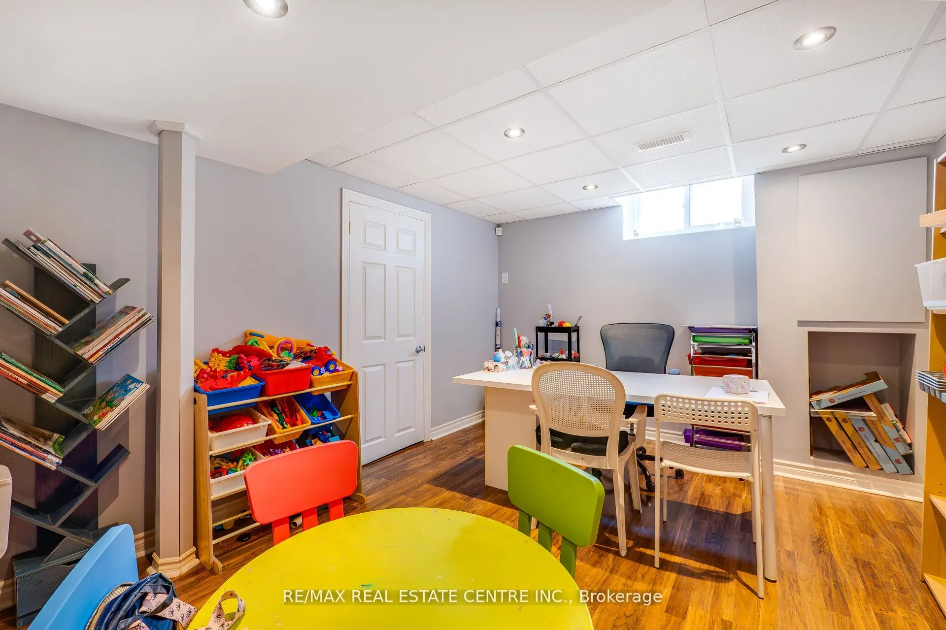 5958 GREENSBORO Drive, #81