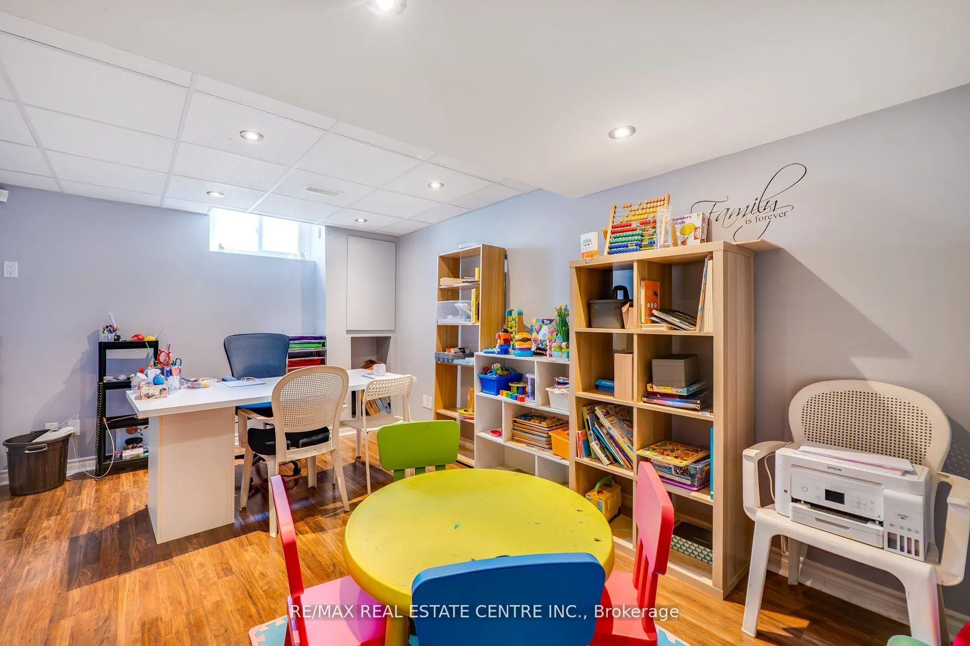 5958 GREENSBORO Drive, #81