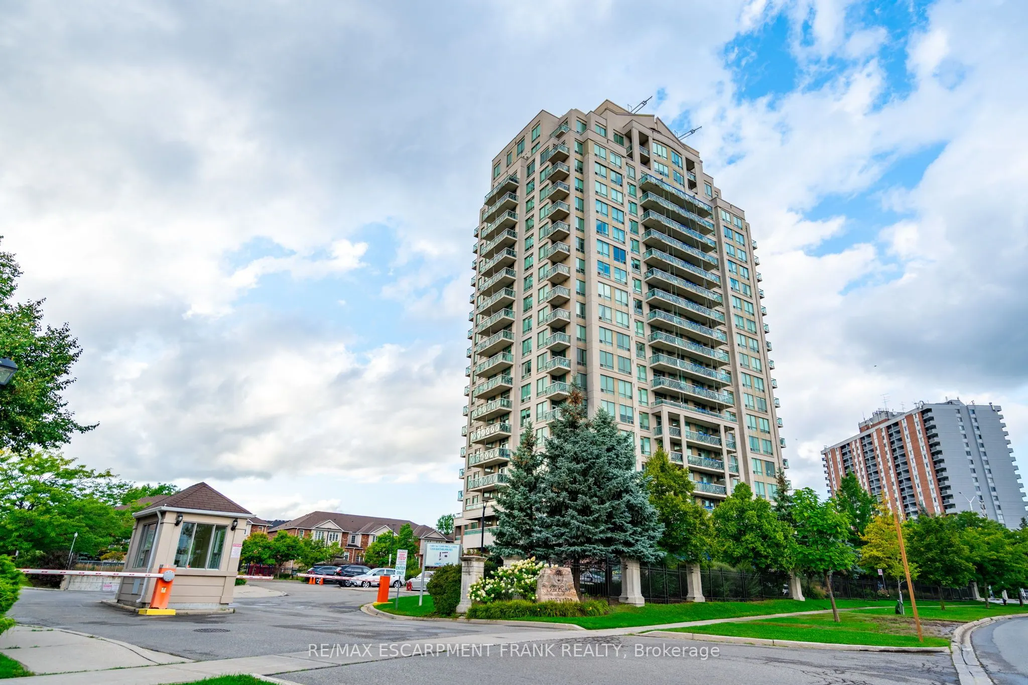 1359 RATHBURN Road E, #1801