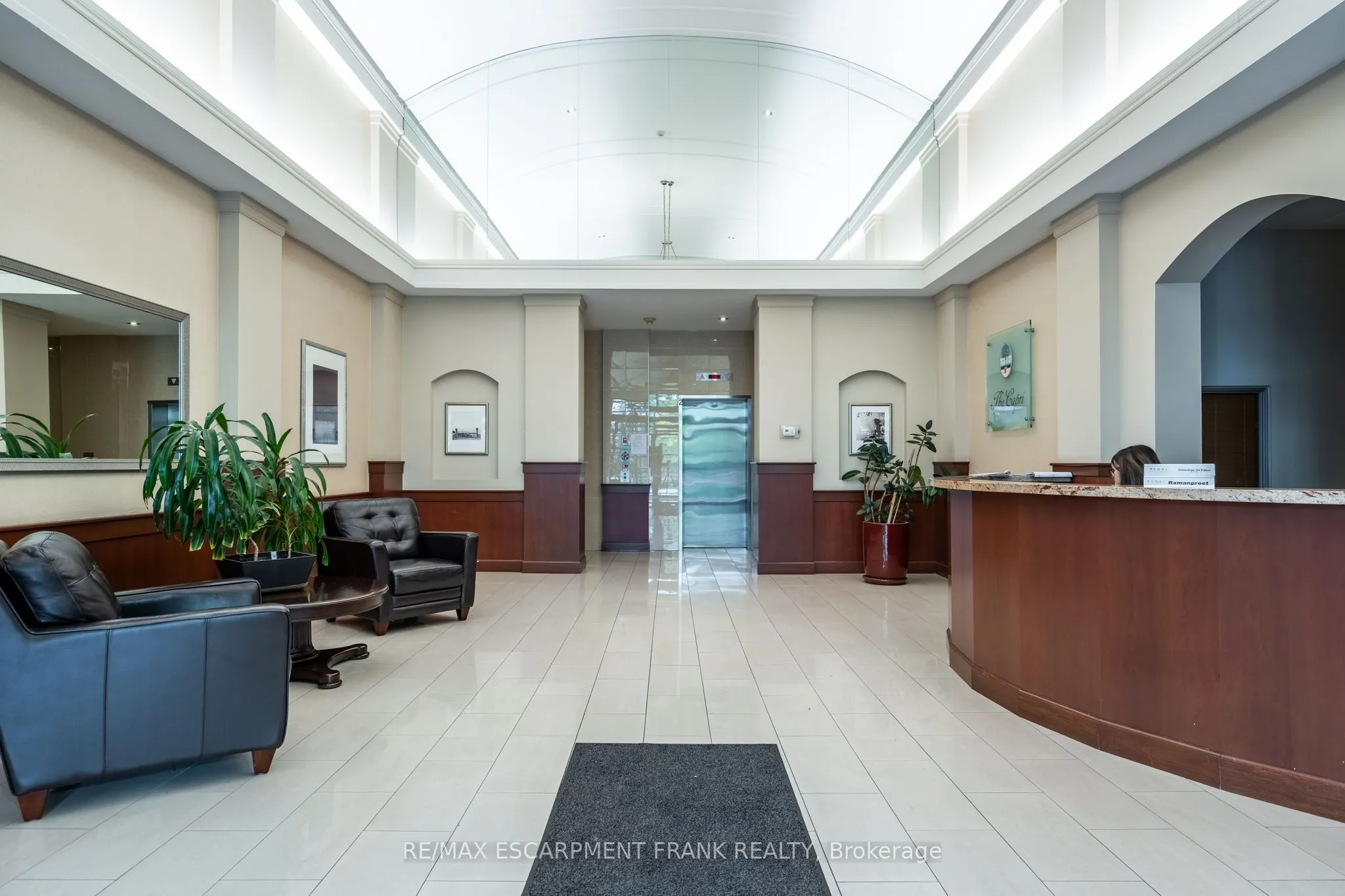 1359 RATHBURN Road E, #1801