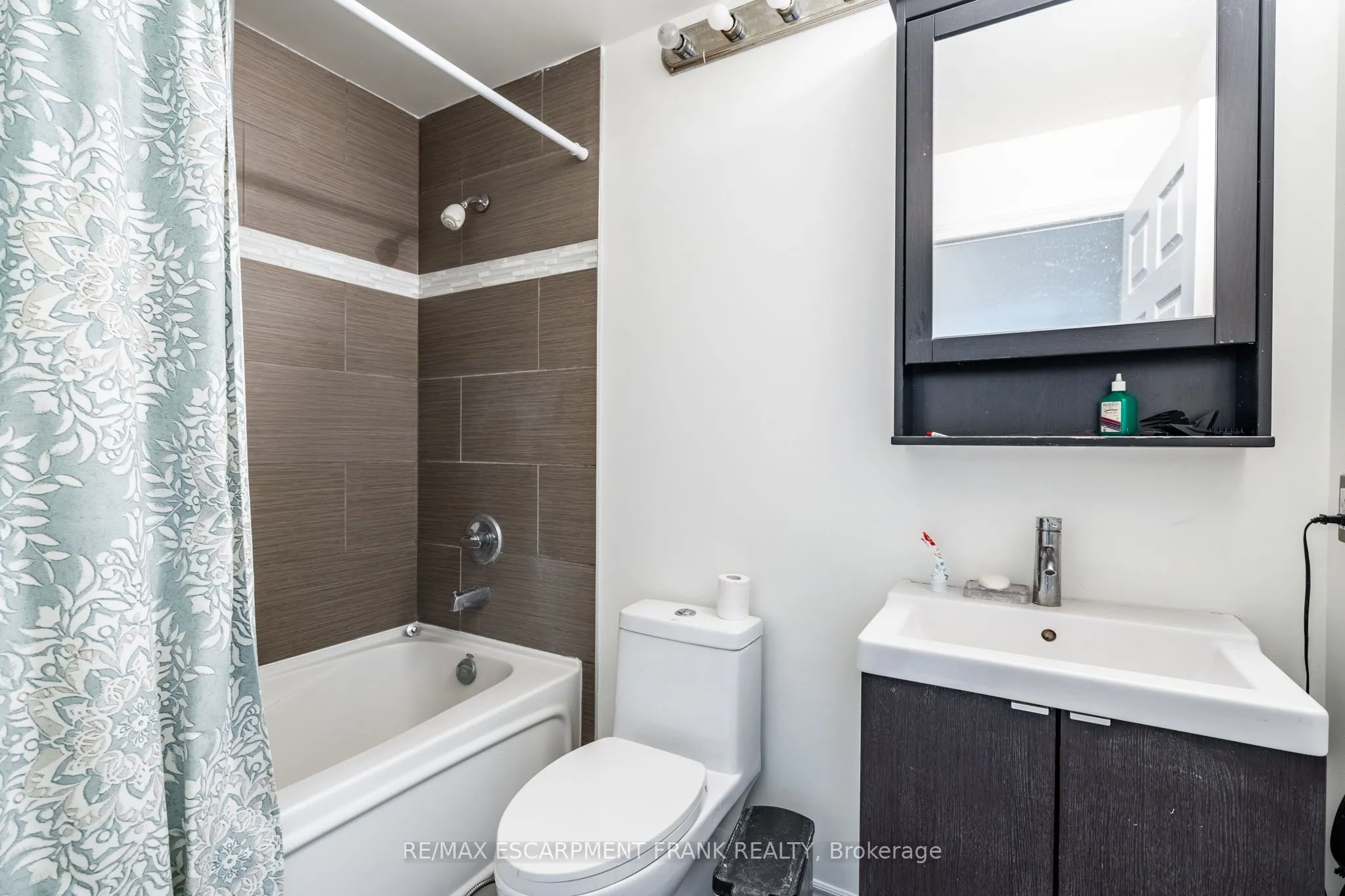 1359 RATHBURN Road E, #1801