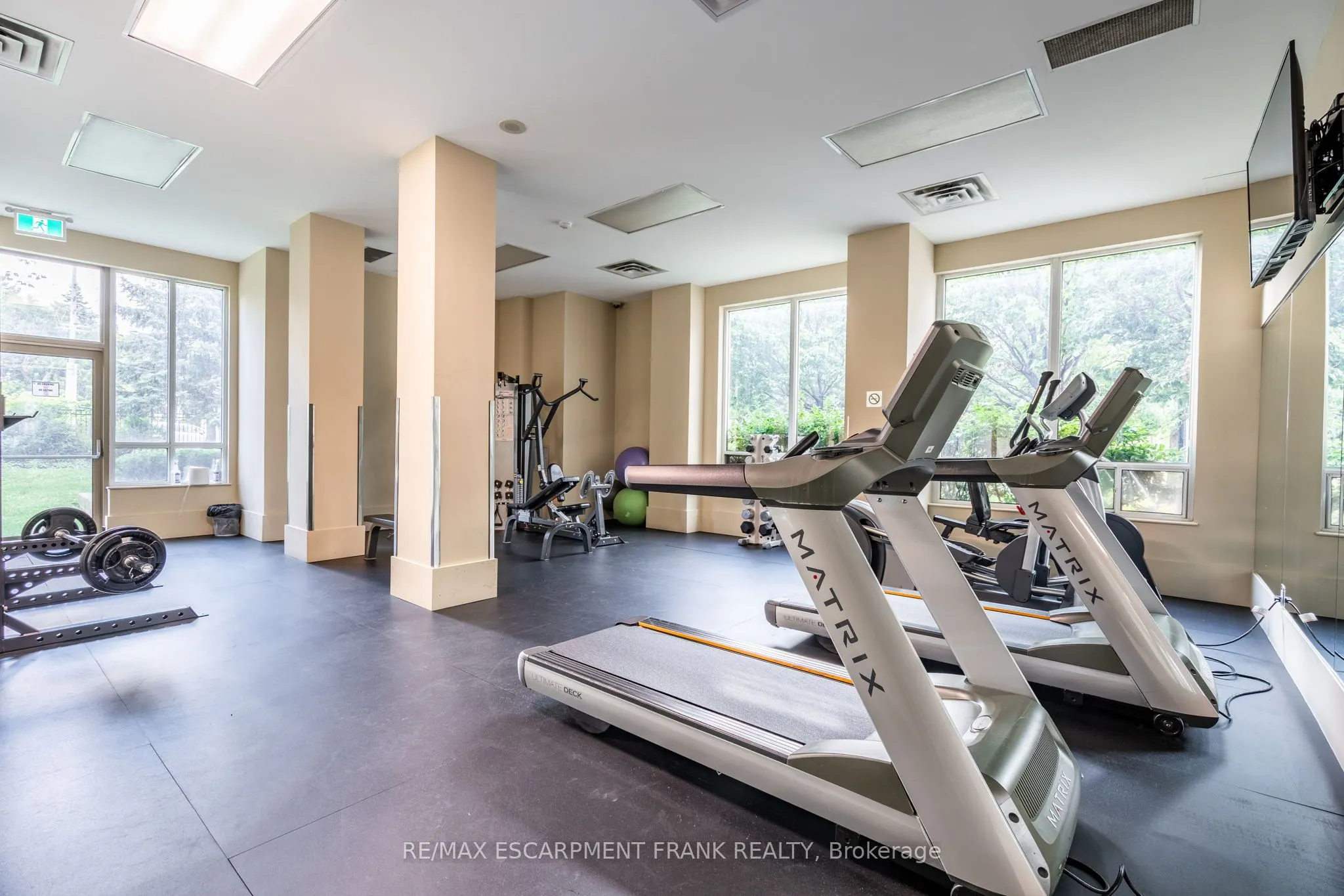 1359 RATHBURN Road E, #1801