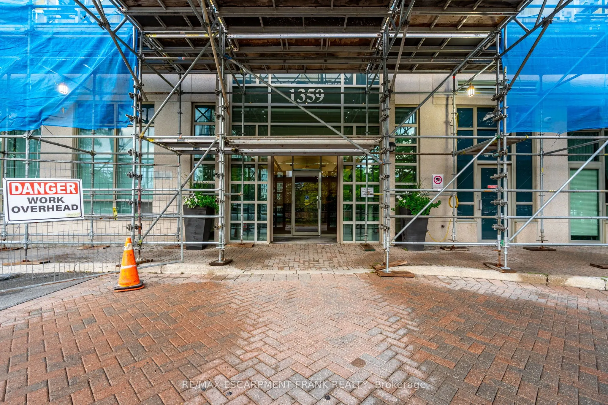 1359 RATHBURN Road E, #1801