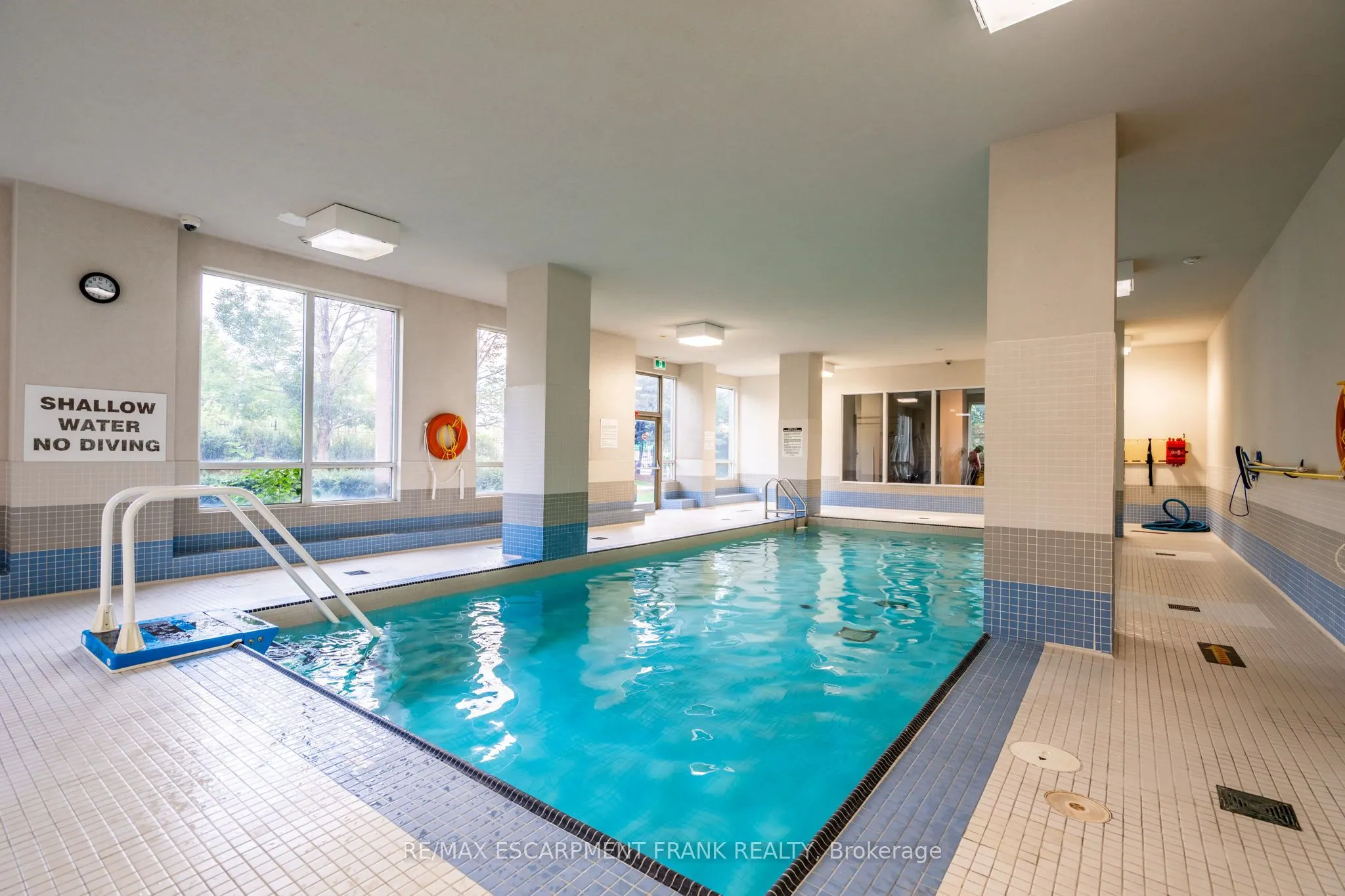 1359 RATHBURN Road E, #1801