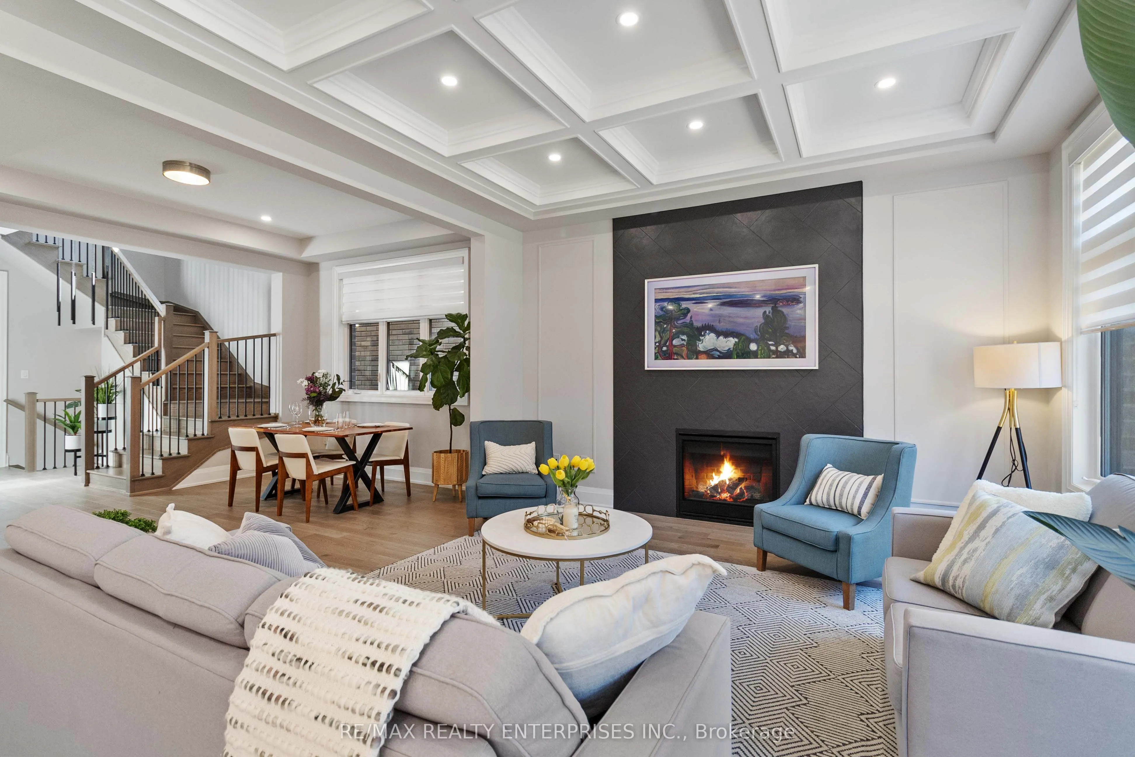 1437 Lakeport Crescent