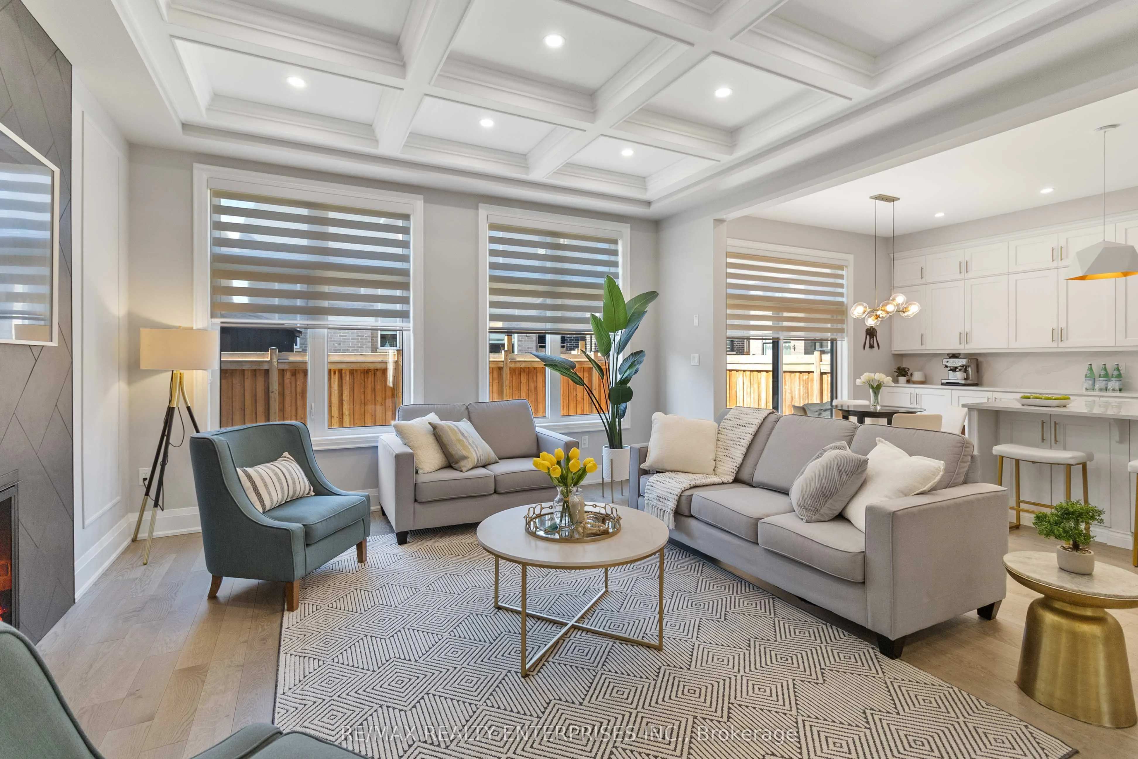 1437 Lakeport Crescent