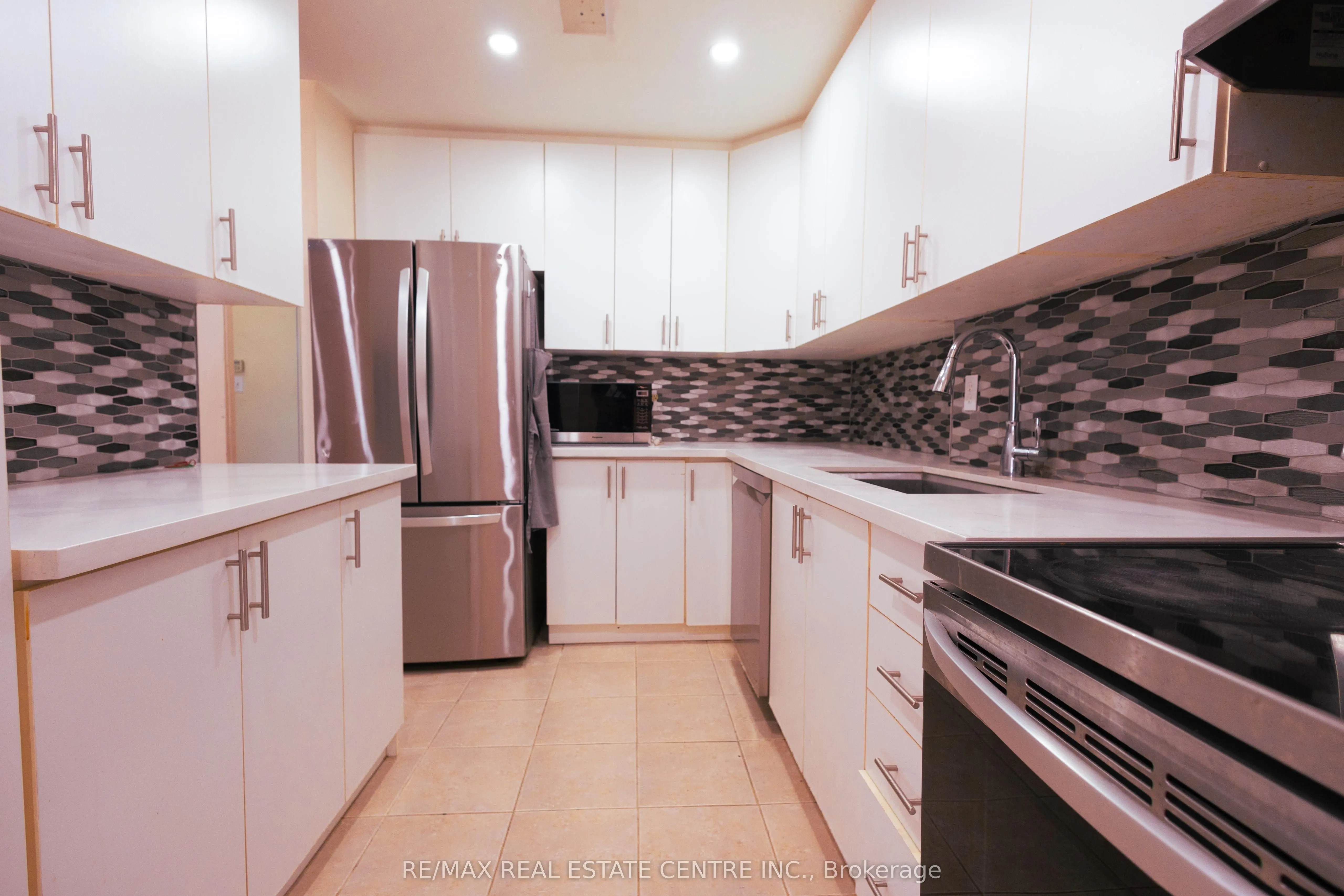 3025 THE CREDIT WOODLANDS, #250