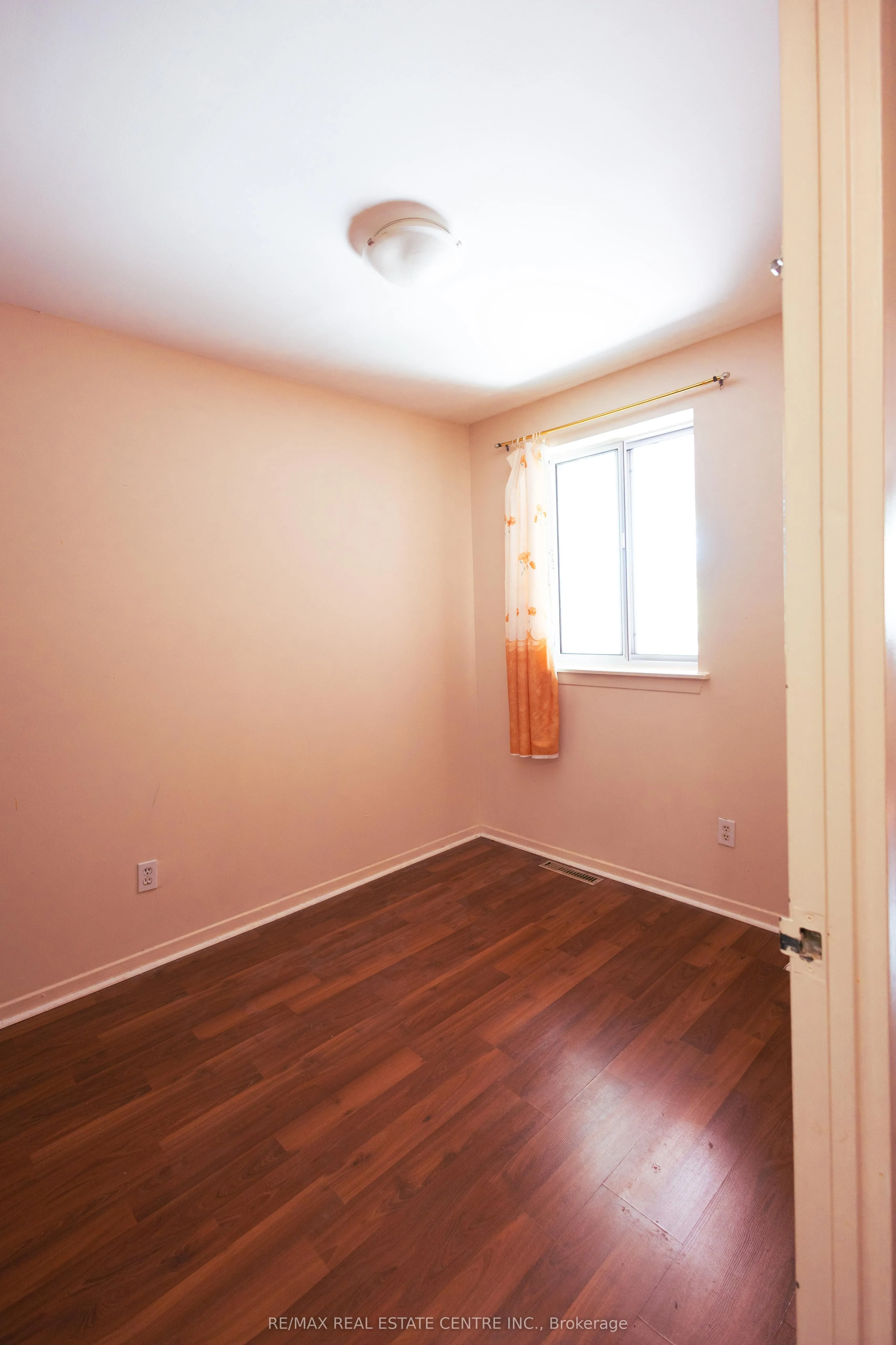 3025 THE CREDIT WOODLANDS, #250