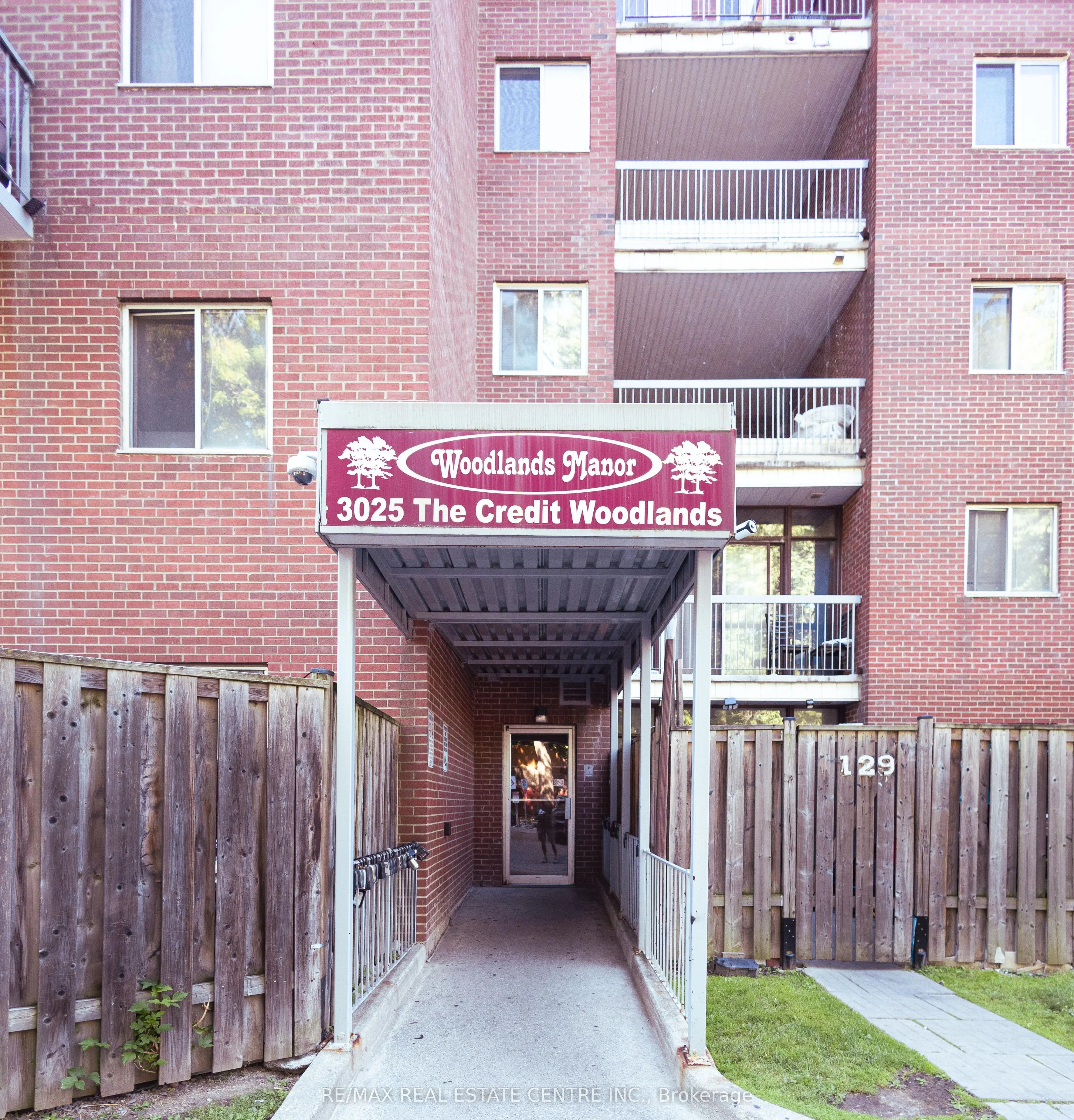 3025 THE CREDIT WOODLANDS, #250