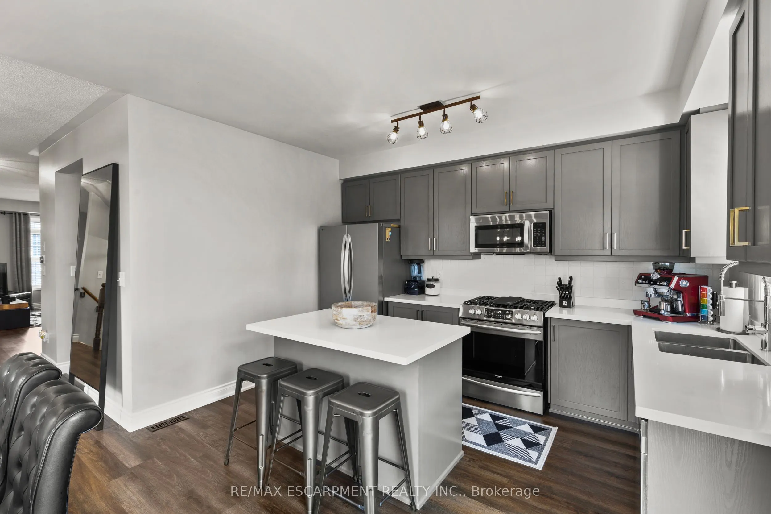 4823 Thomas Alton Boulevard, #22