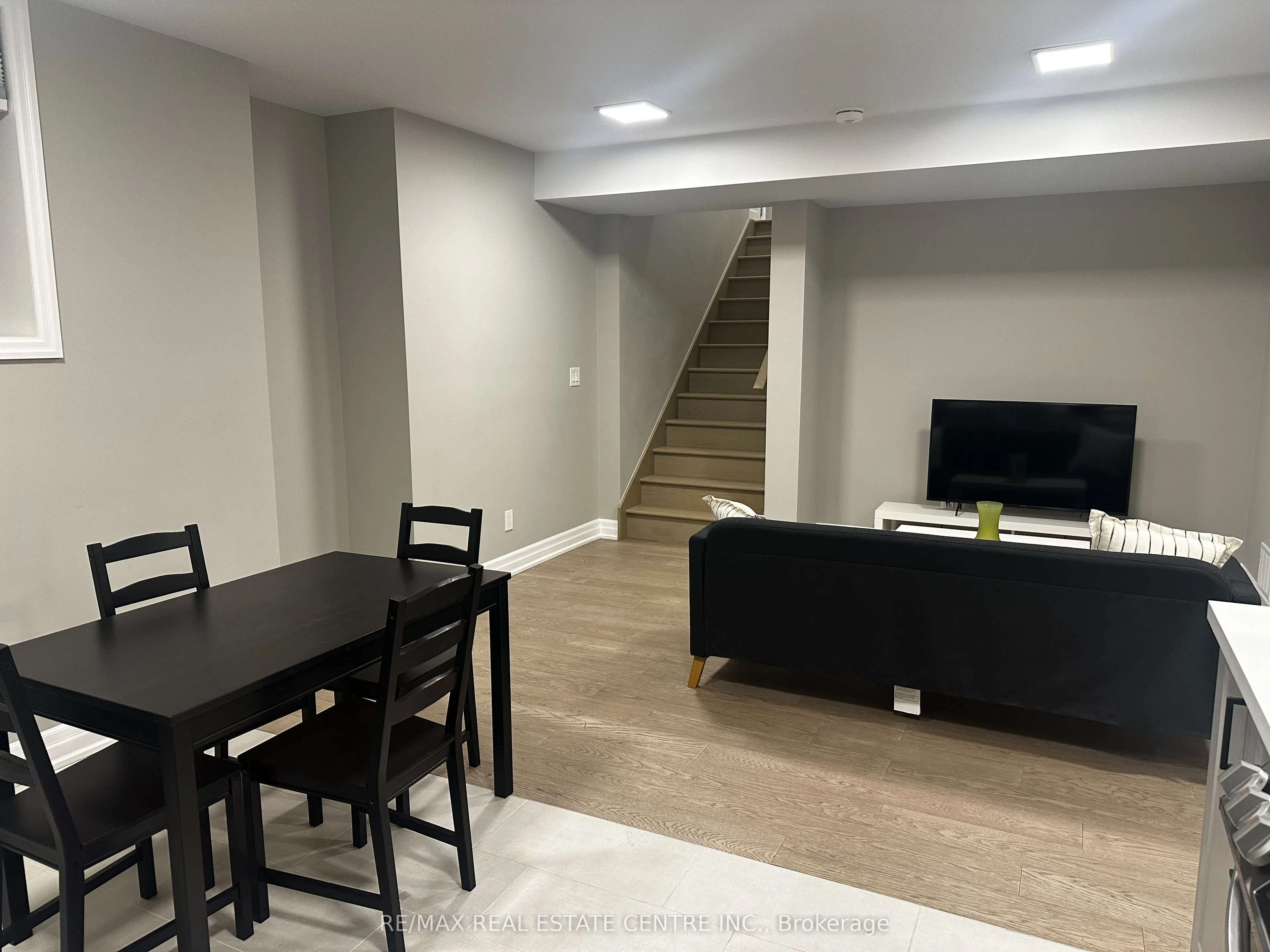 3300 Sunningdale Gardens, #Basmt.