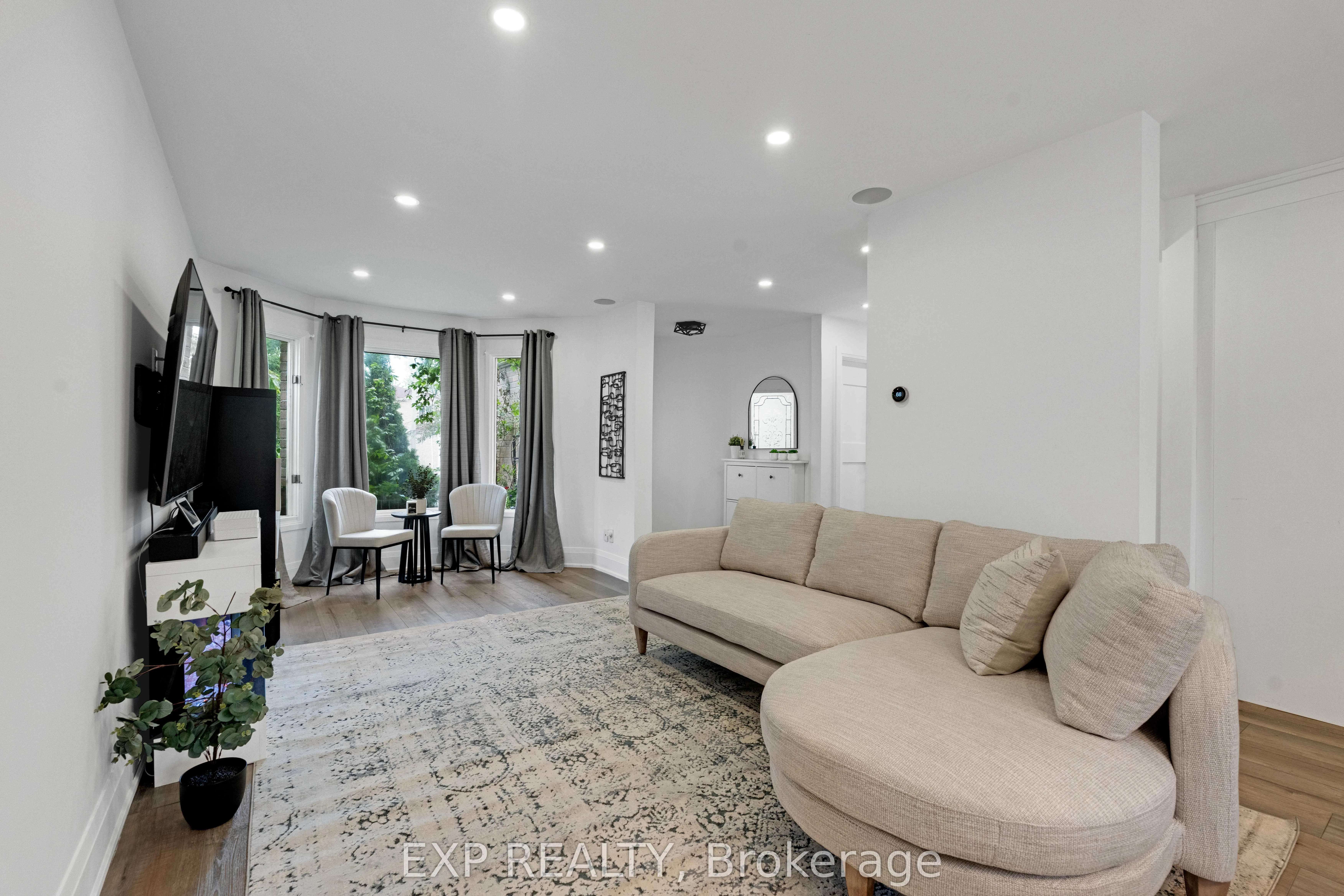 1674 Princelea Place