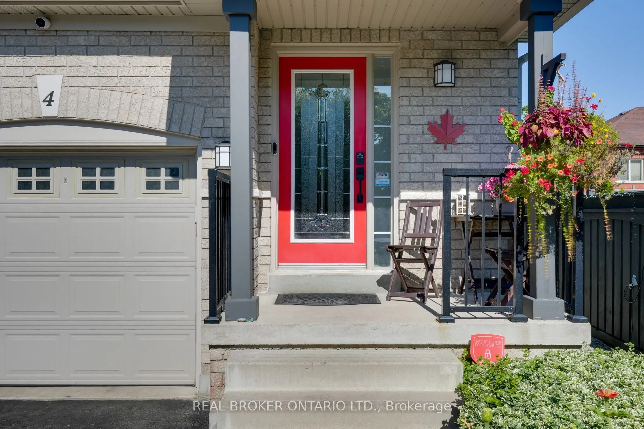 4 Ironhorse Crescent
