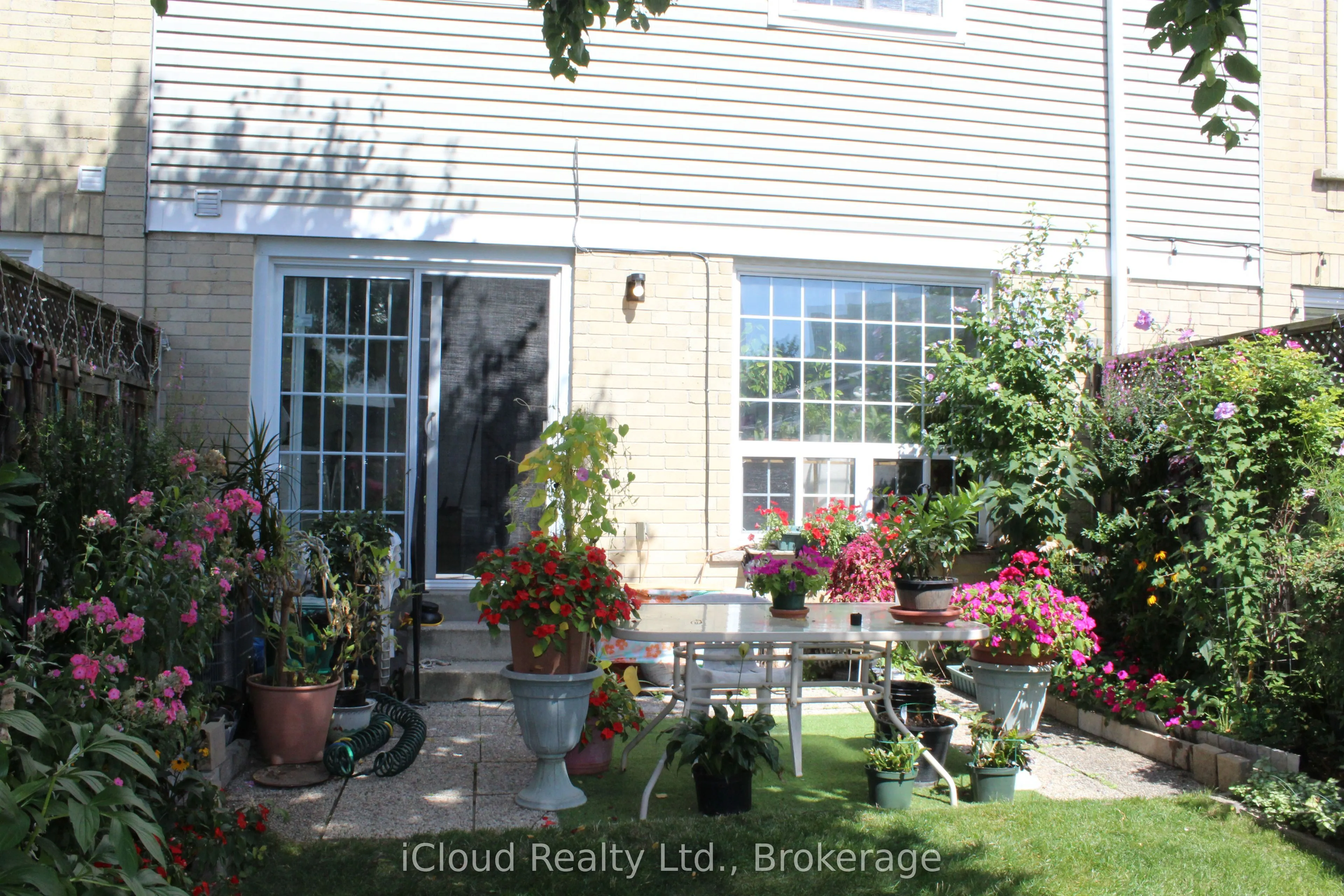 3 Hartnell Square, #2