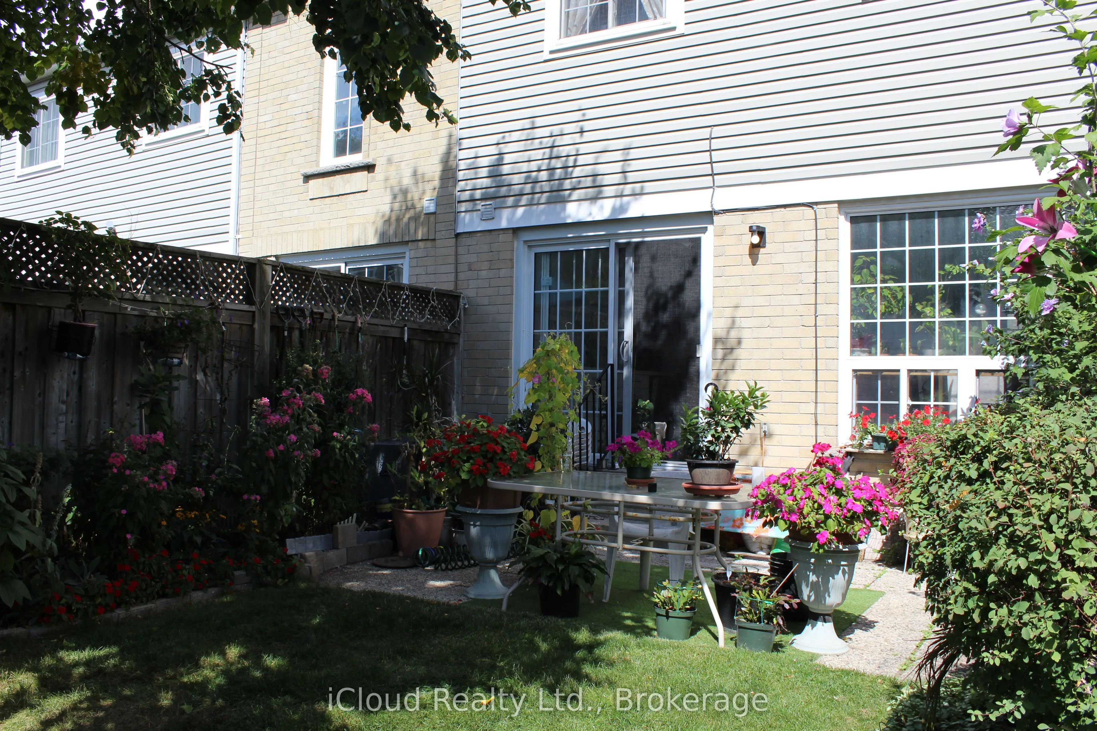 3 Hartnell Square, #2