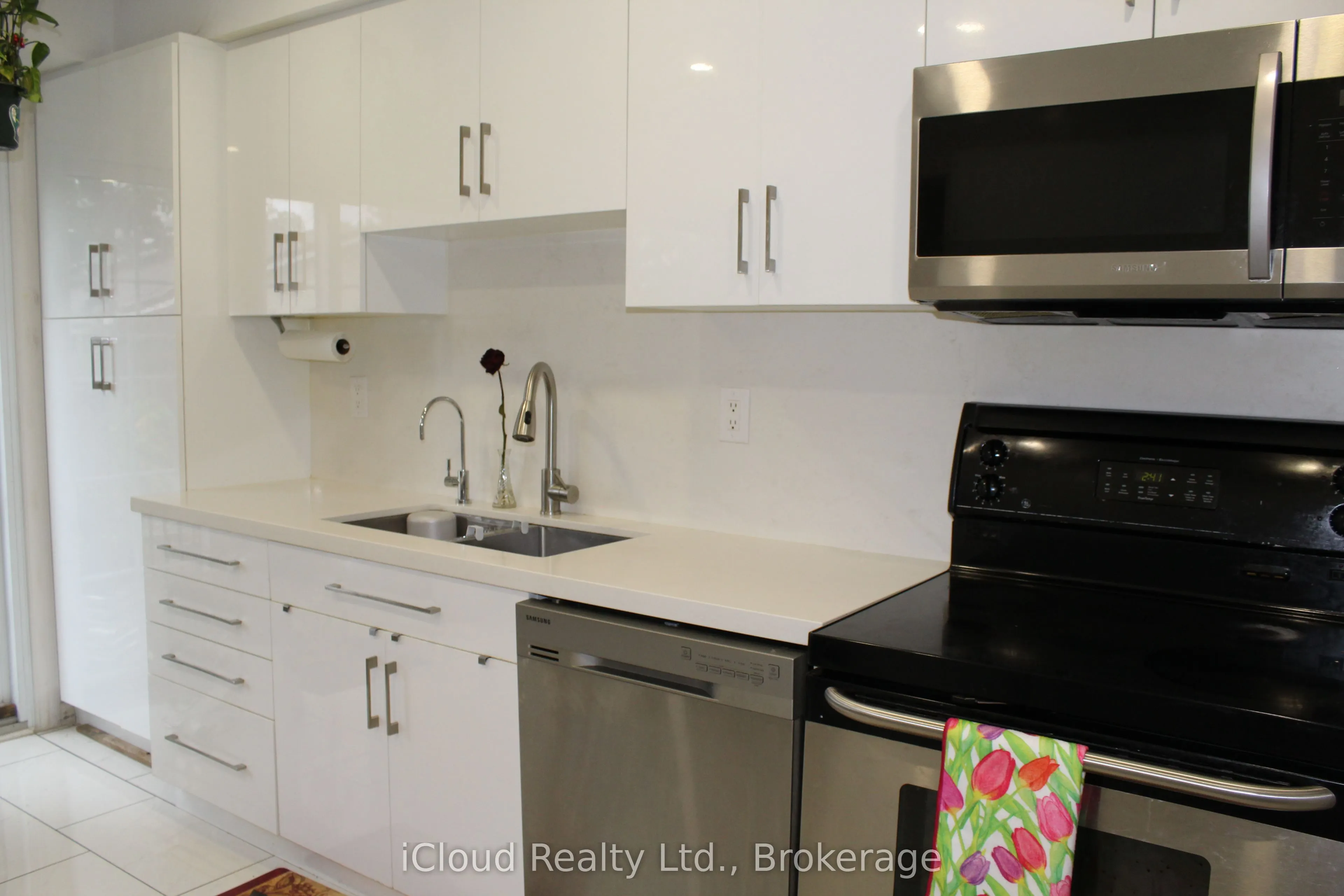 3 Hartnell Square, #2