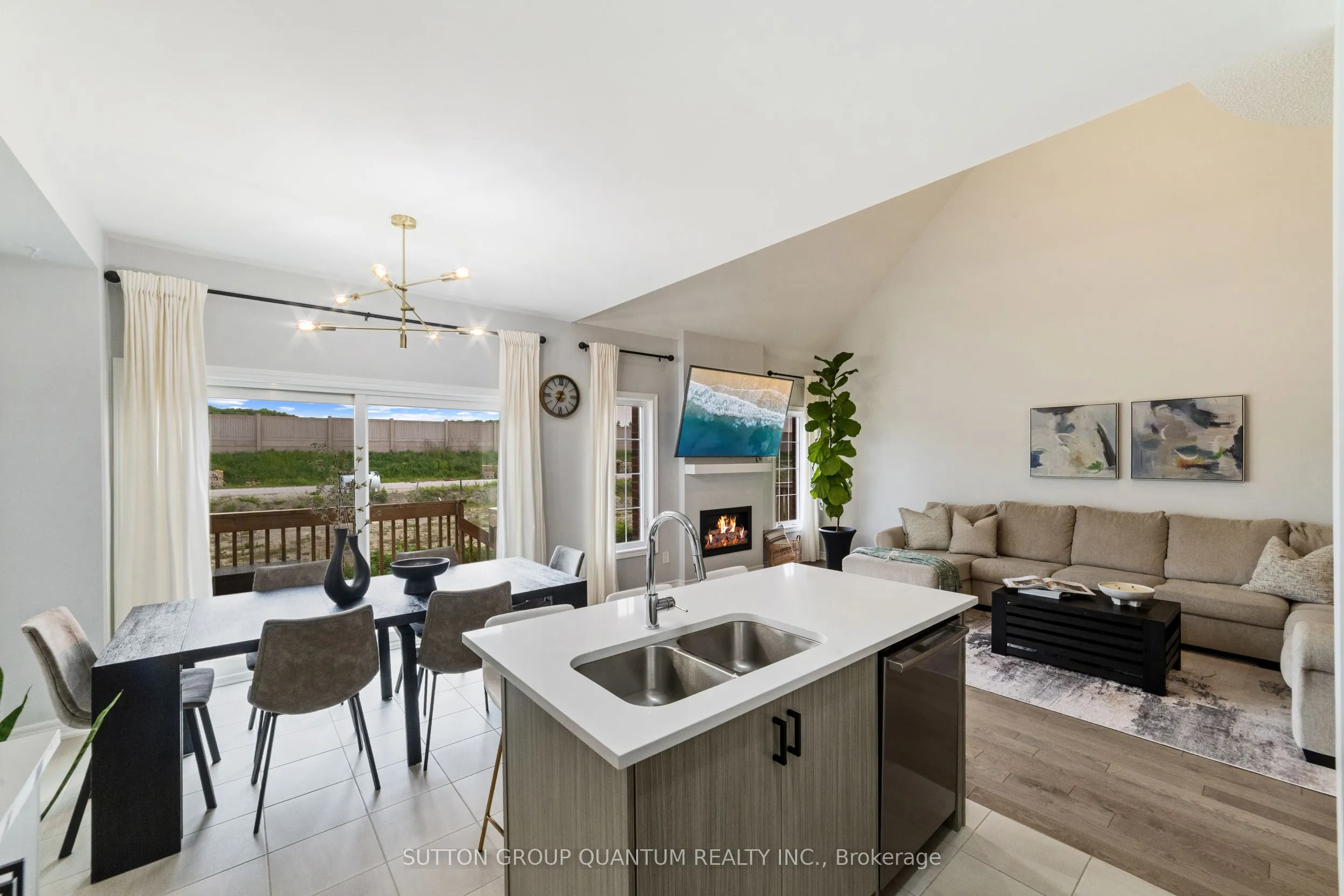 36 Bluestone Crescent, #36
