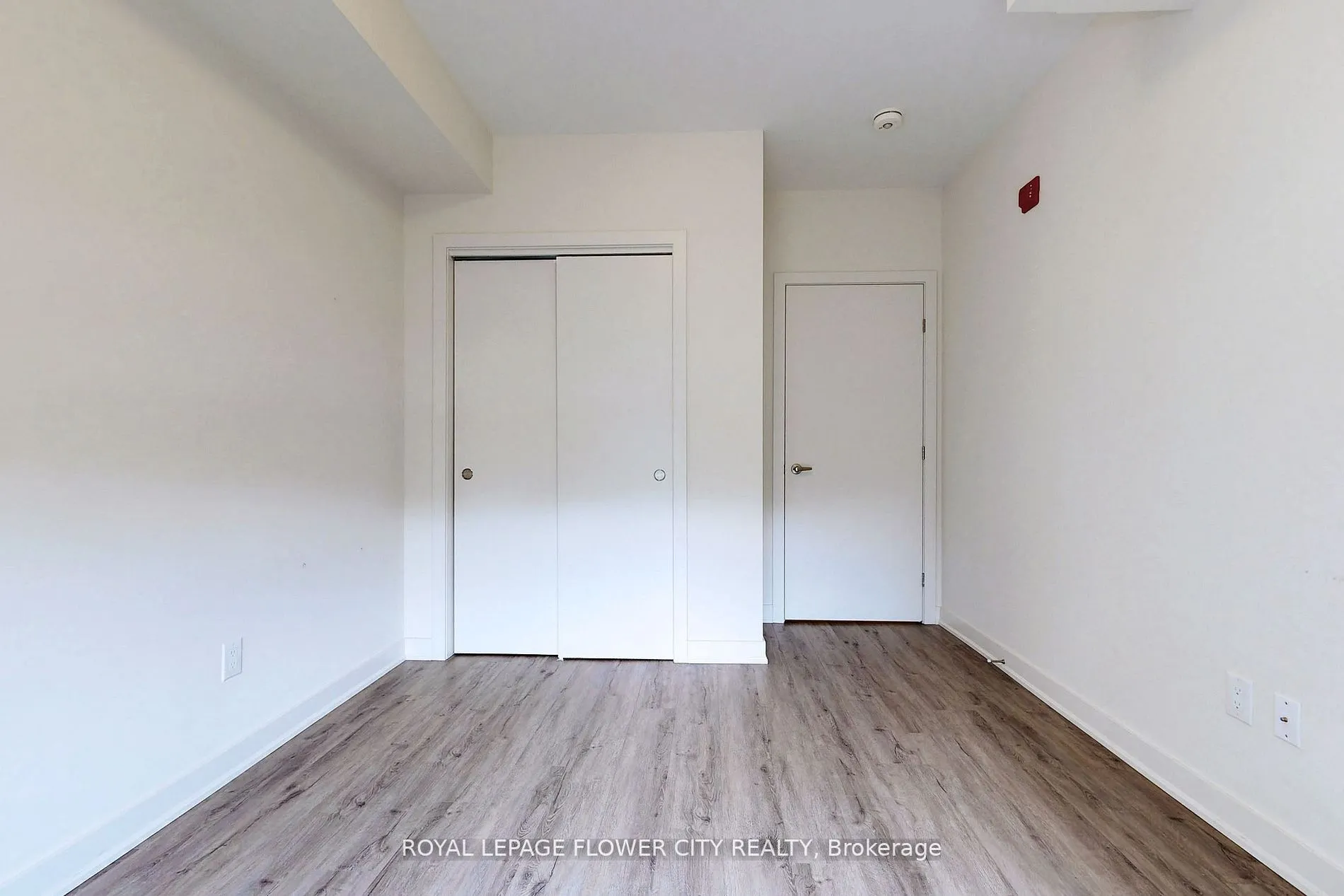 320 Plains Road E, #106