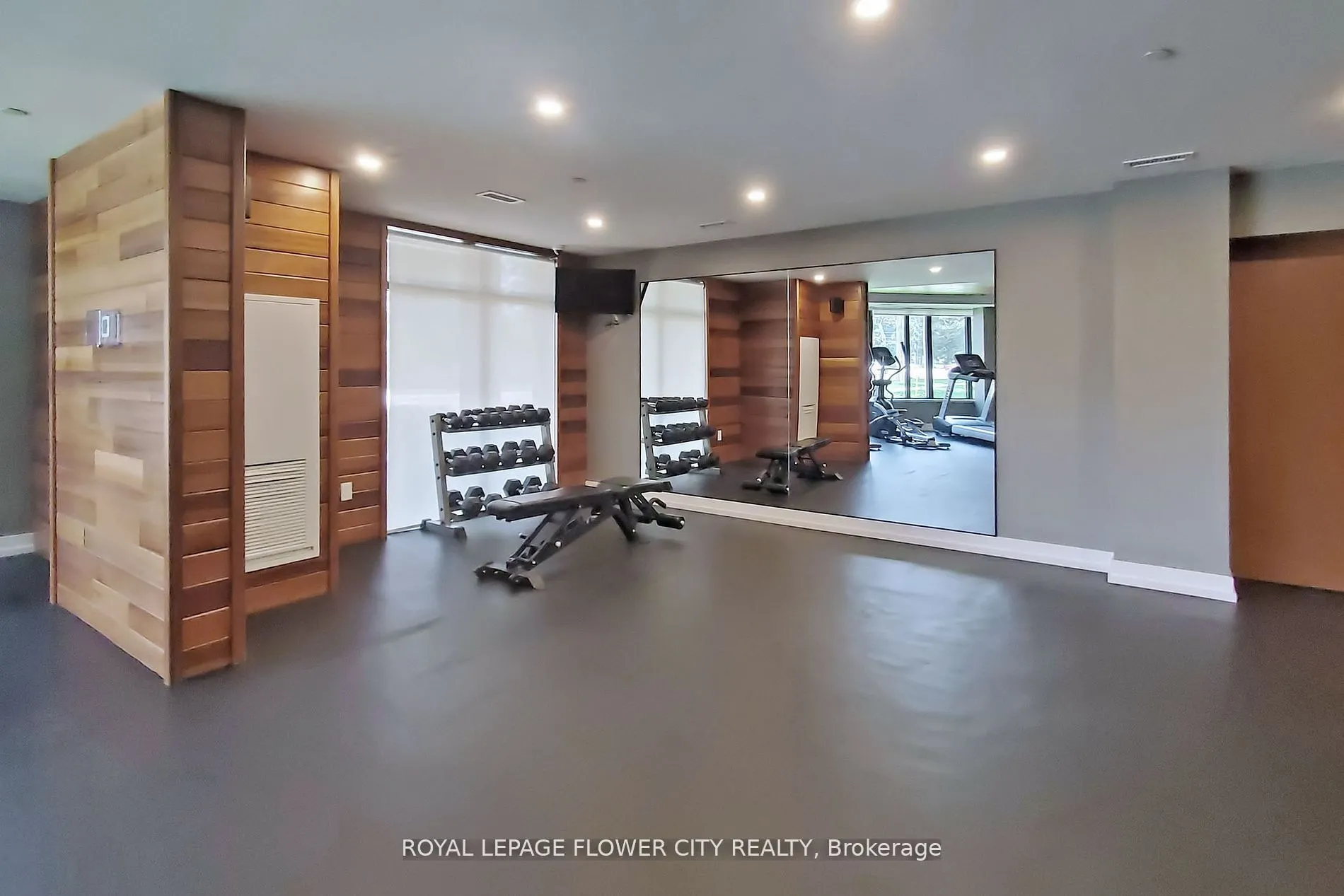 320 Plains Road E, #106