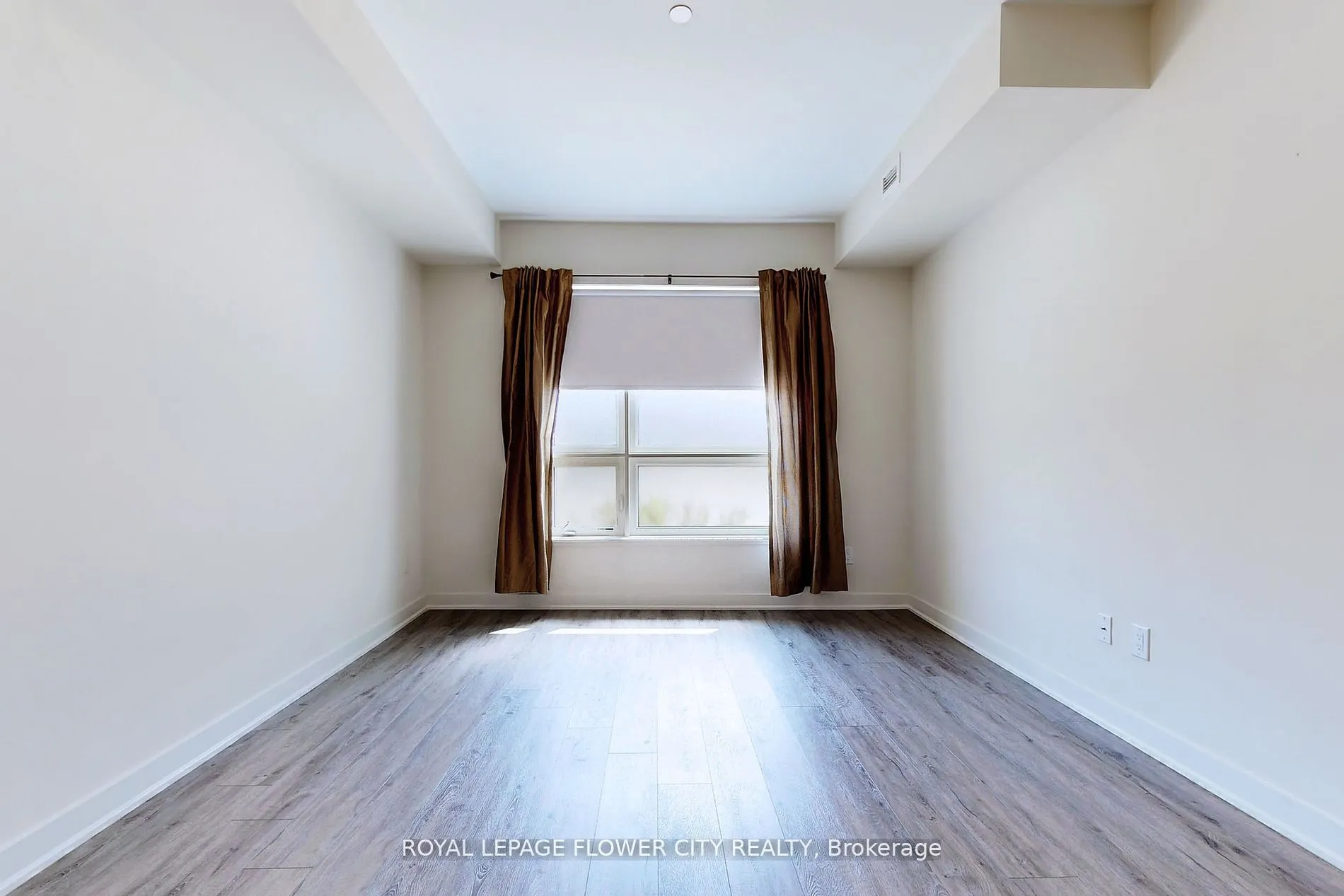 320 Plains Road E, #106