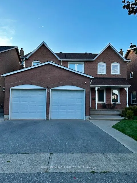 42 Neville Crescent