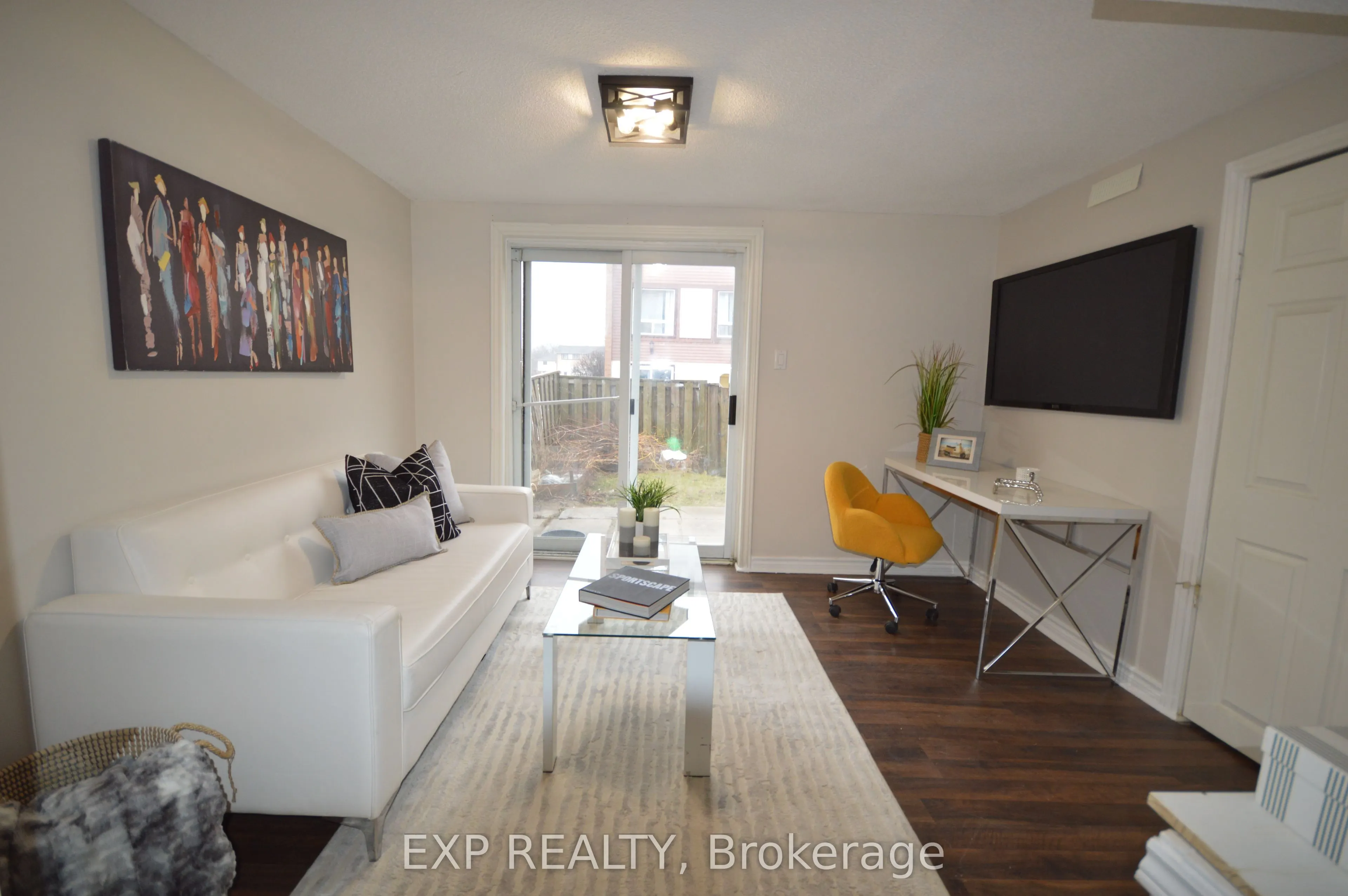 18 Moregate Crescent, #10