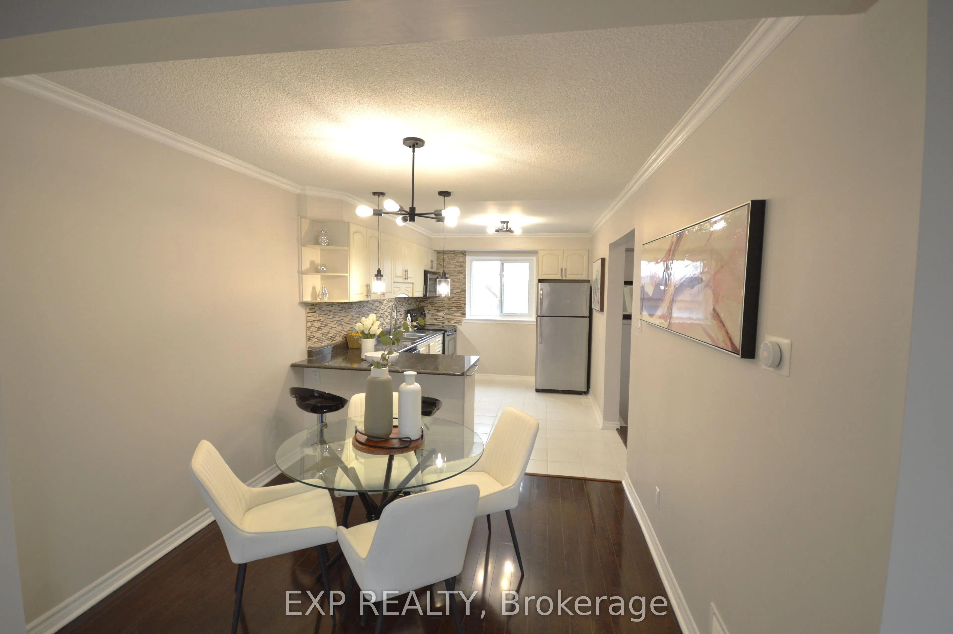 18 Moregate Crescent, #10