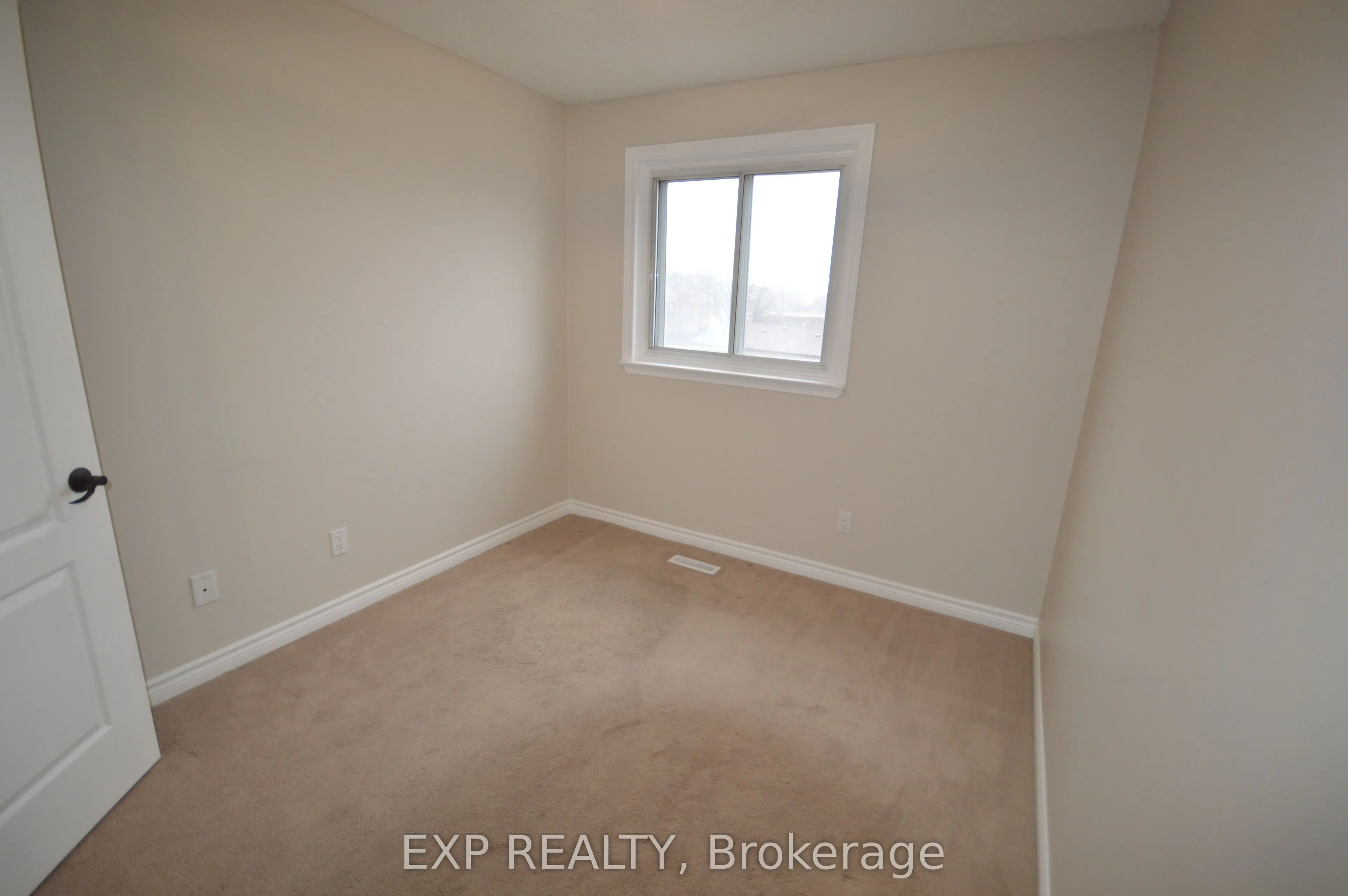 18 Moregate Crescent, #10