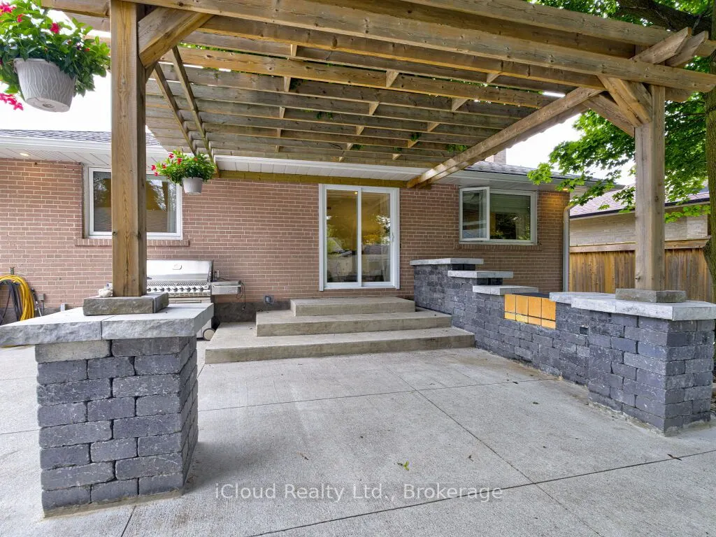 50 McGilvray Crescent