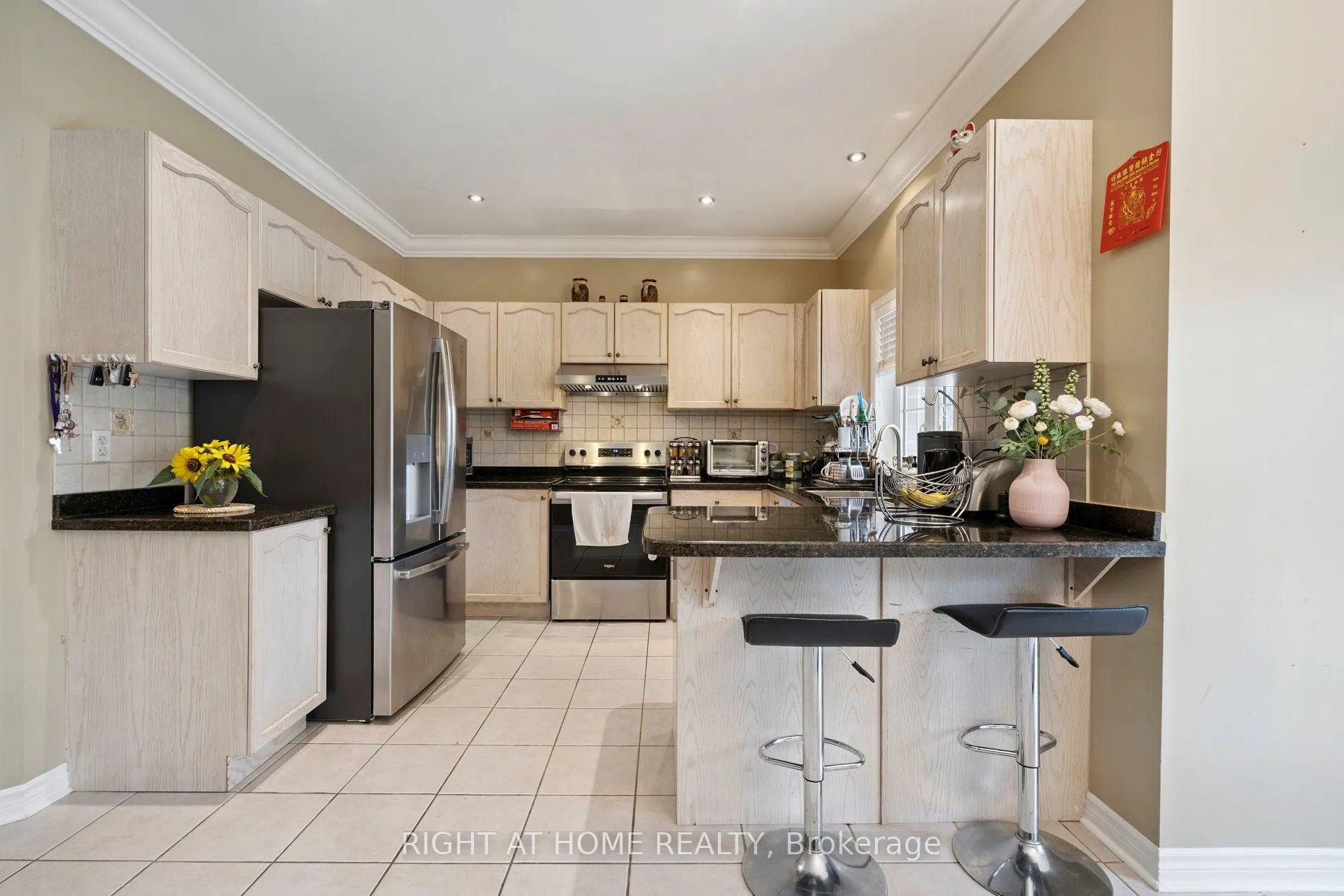 806 White Clover Way
