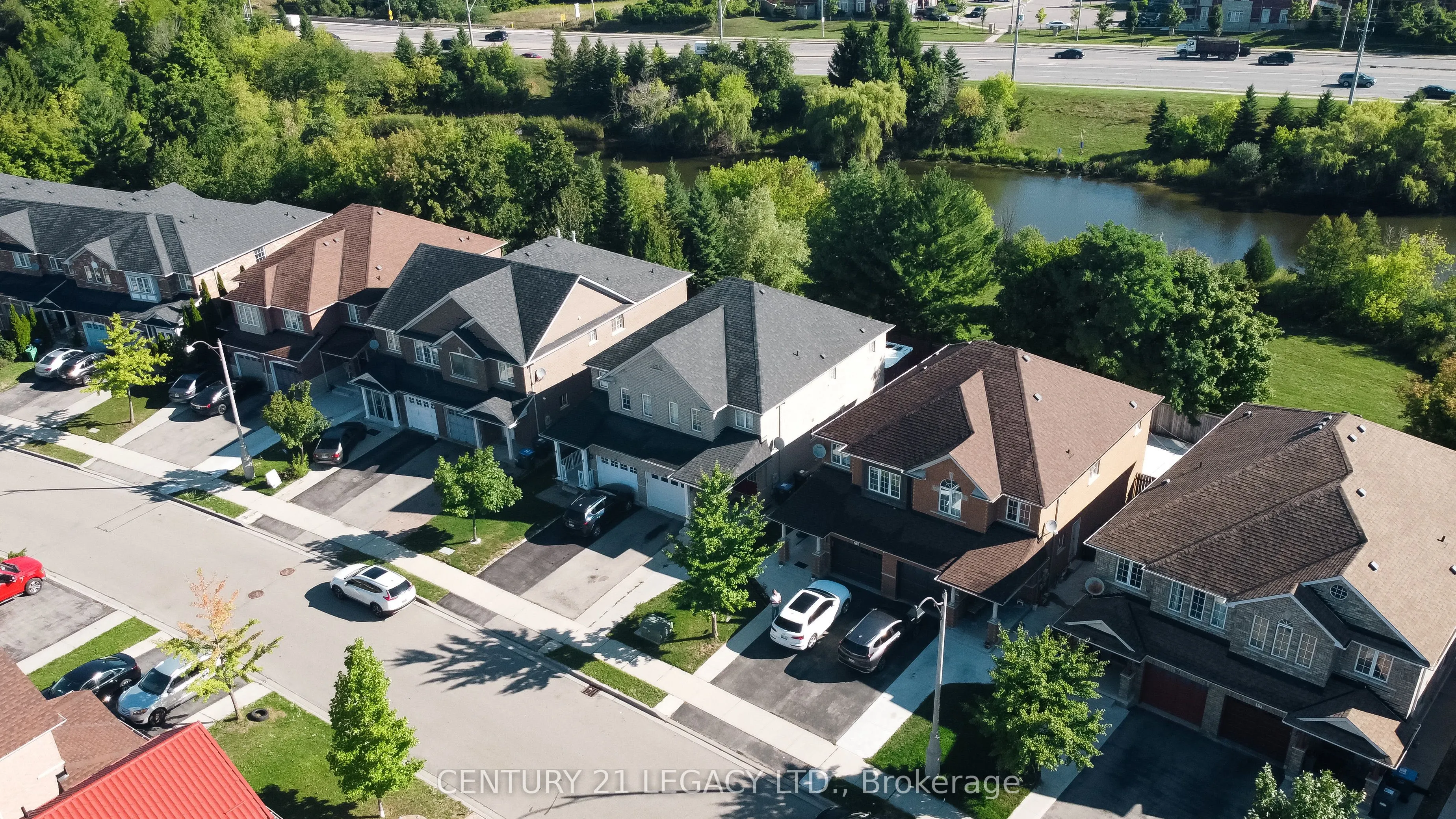 25 Revelstoke Place