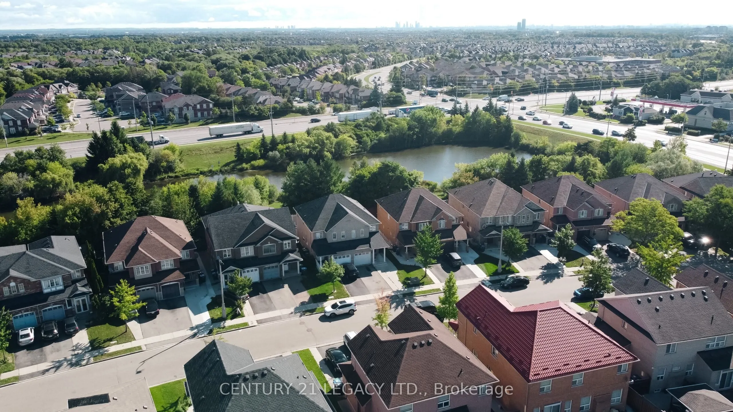 25 Revelstoke Place