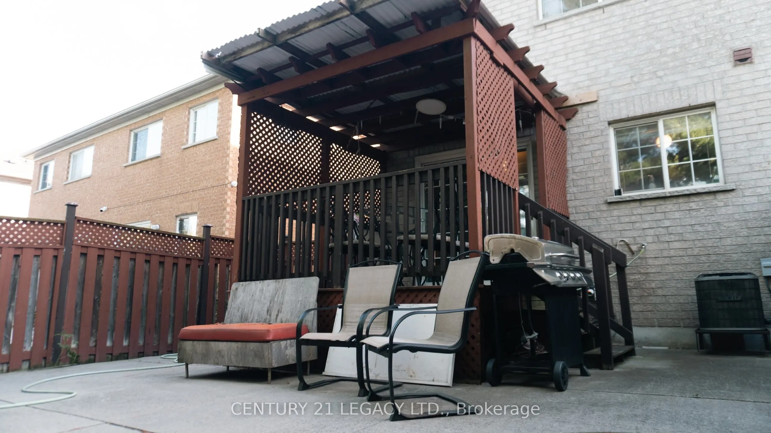 25 Revelstoke Place