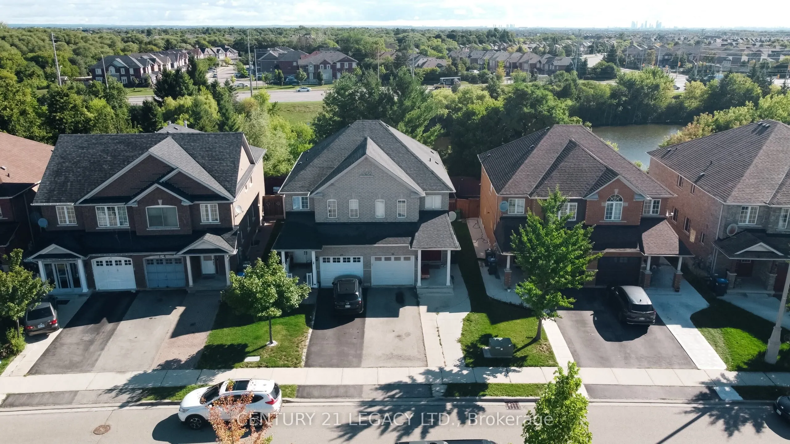 25 Revelstoke Place