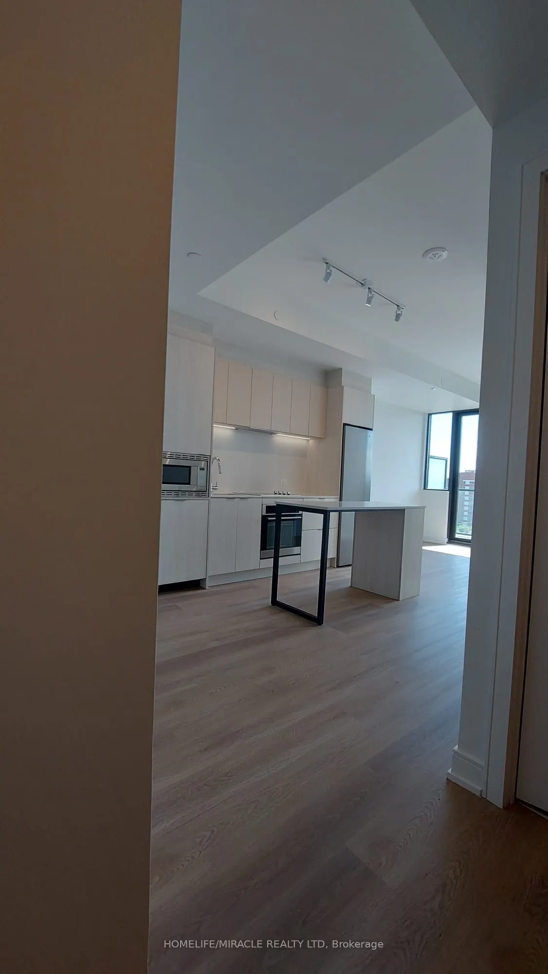 3009 NOVAR Road, #807