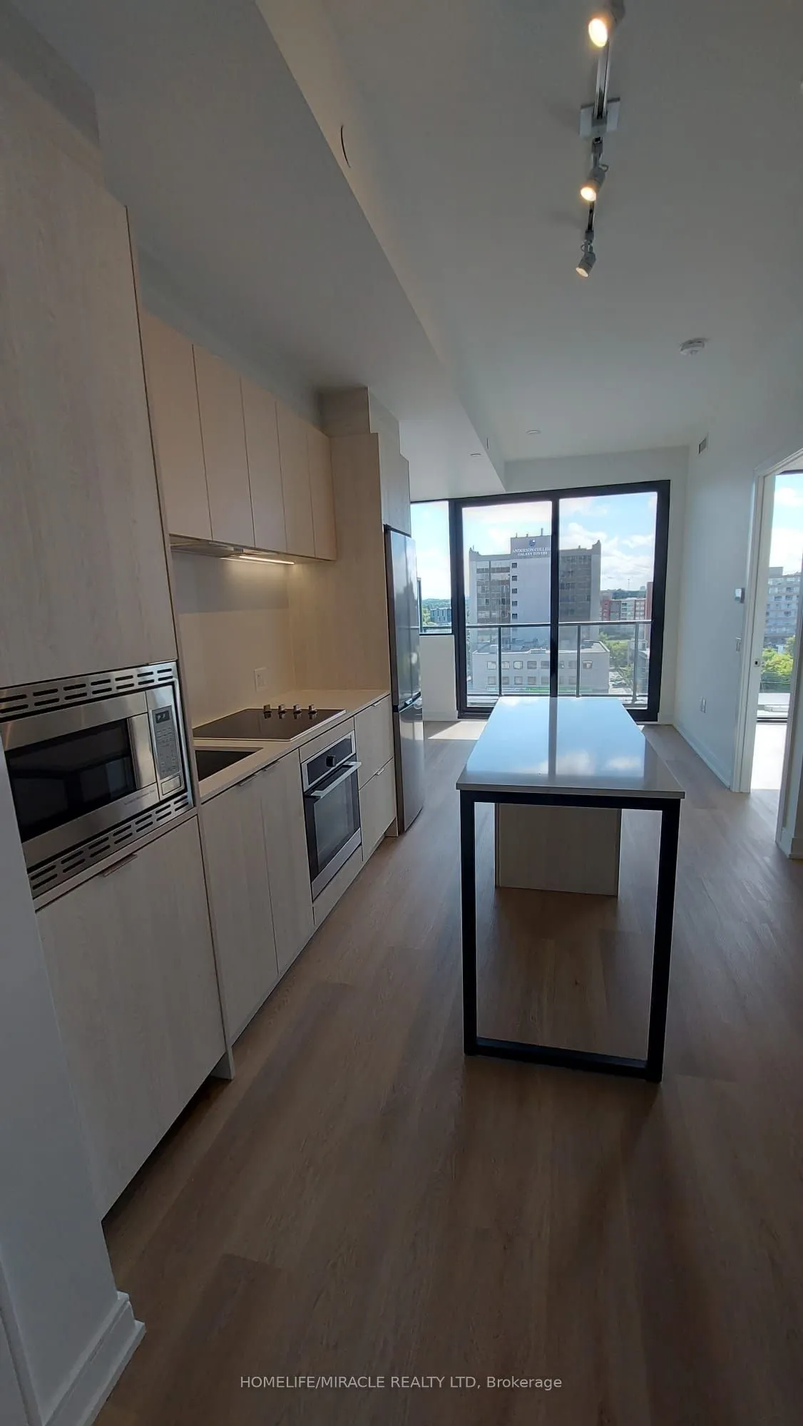 3009 NOVAR Road, #807